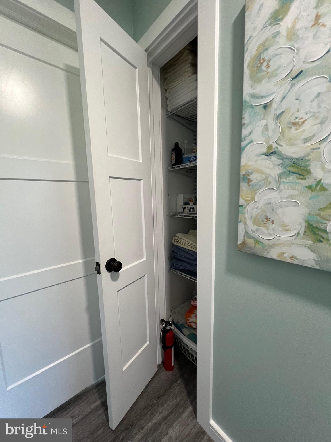 CREEKSIDE MANOR - Residential