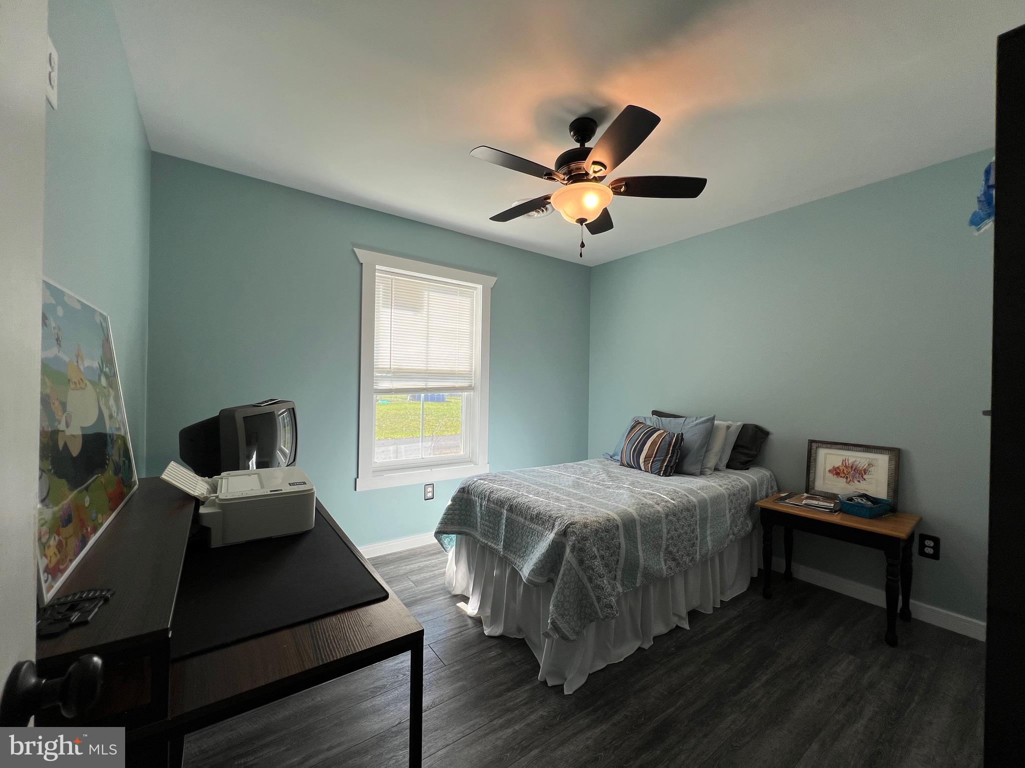 CREEKSIDE MANOR - Residential