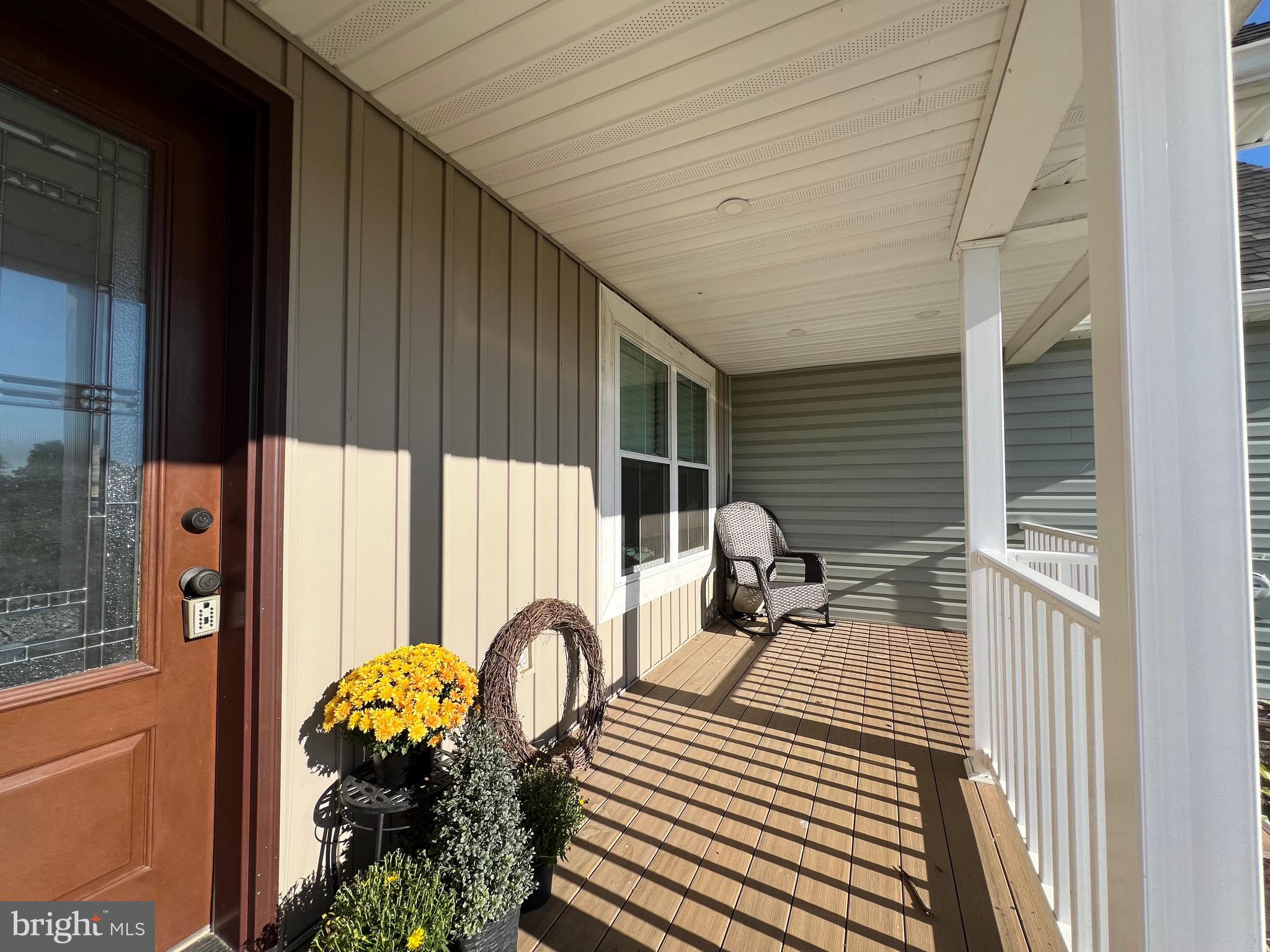 CREEKSIDE MANOR - Residential