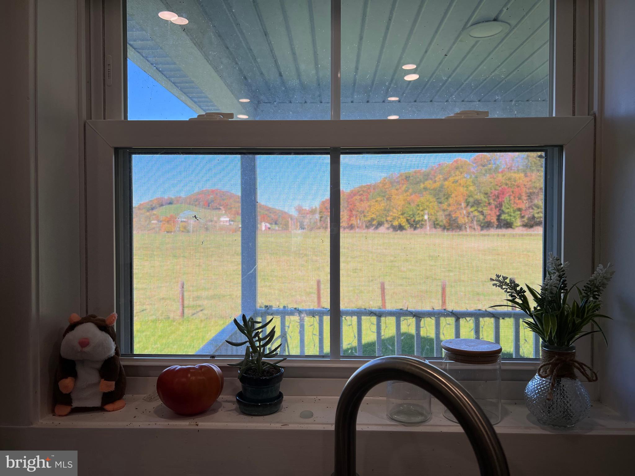 CREEKSIDE MANOR - Residential