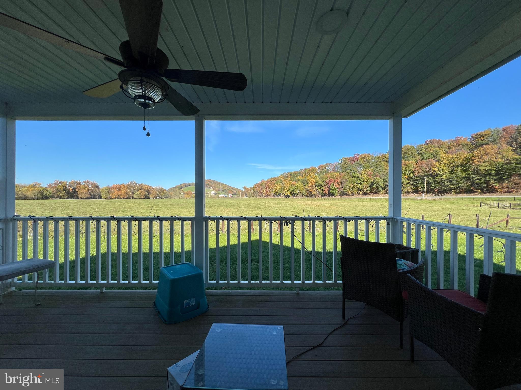 CREEKSIDE MANOR - Residential