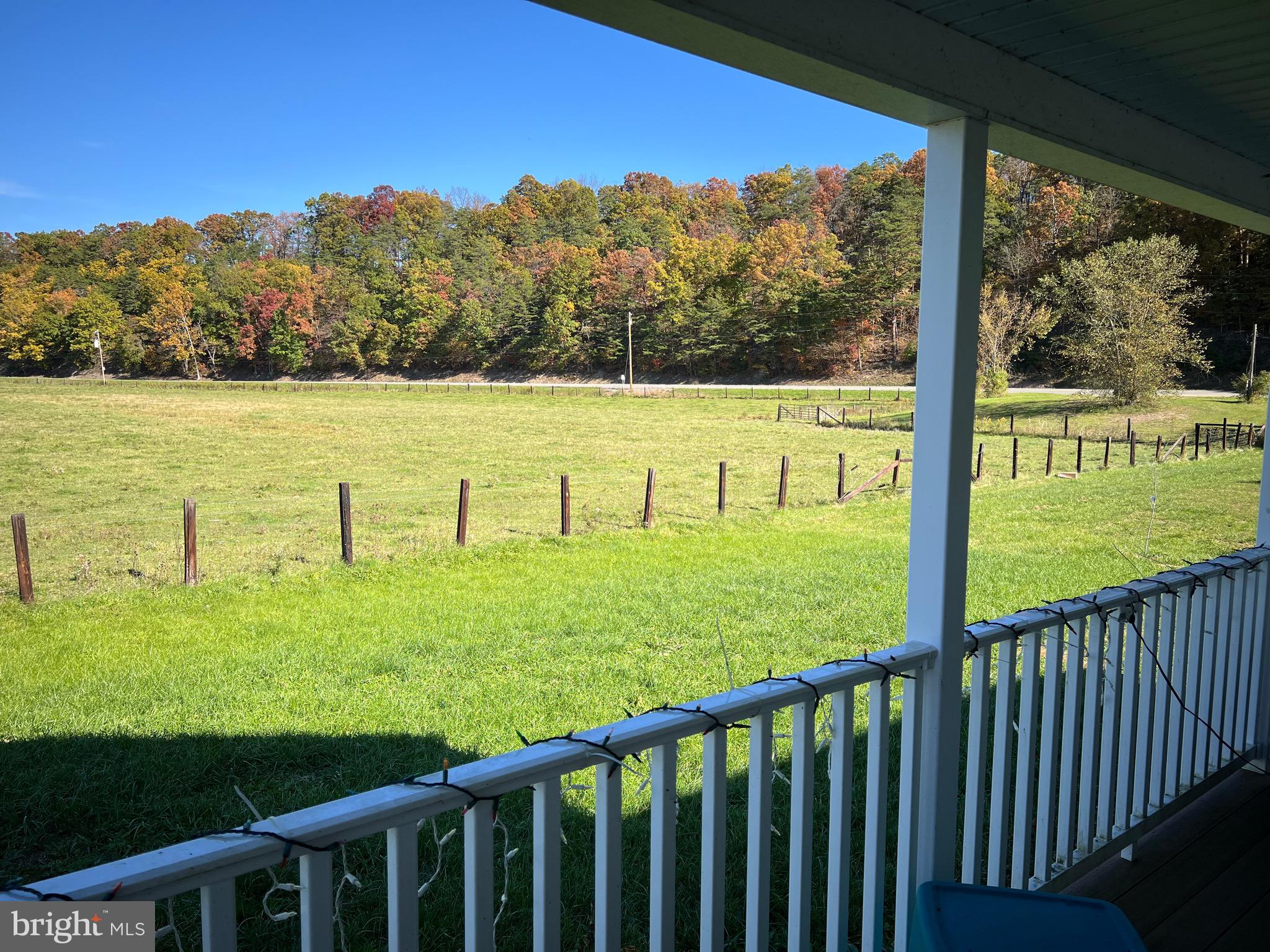 CREEKSIDE MANOR - Residential