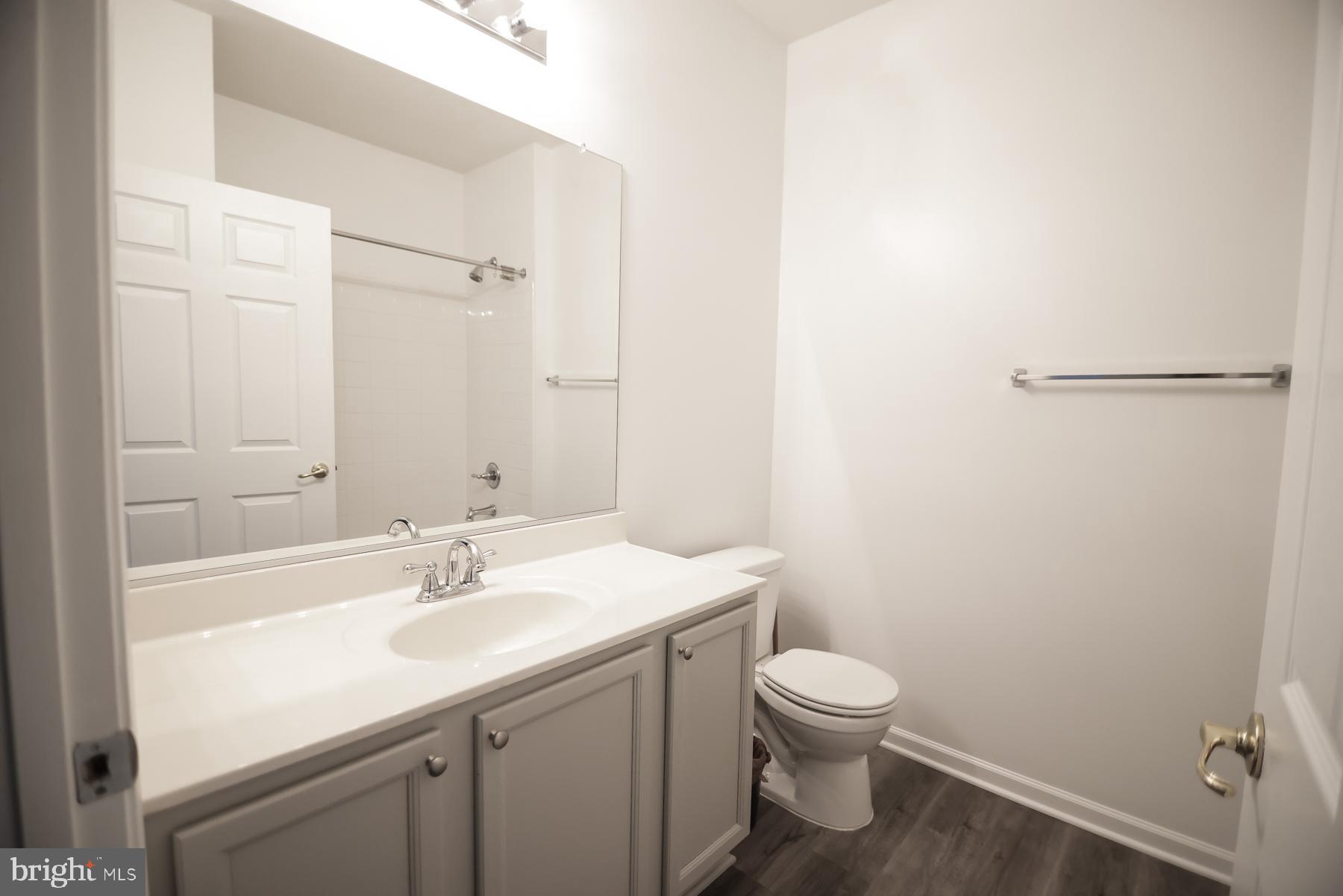 THE ADDISON AT ST PAUL - Residential Lease