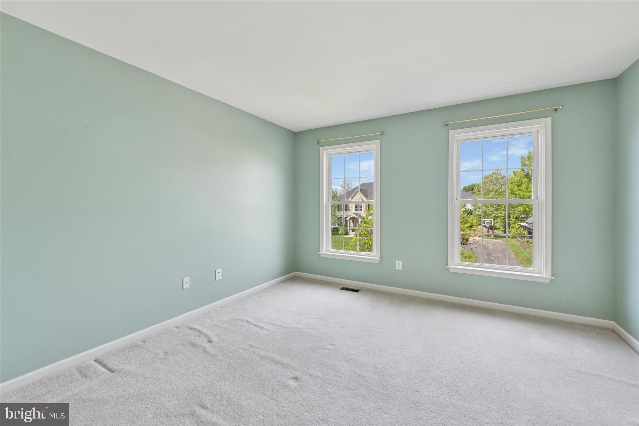 SUNNYBROOK - Residential