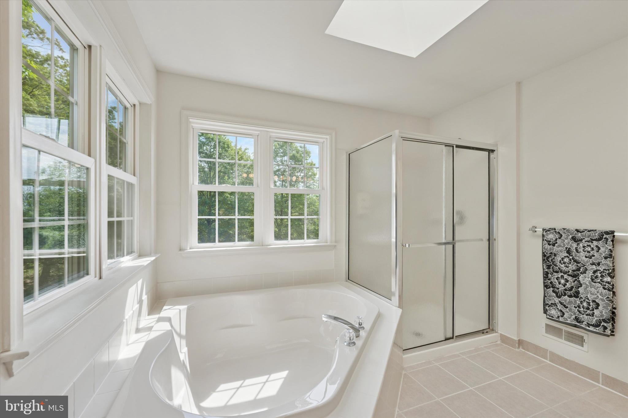 SUNNYBROOK - Residential