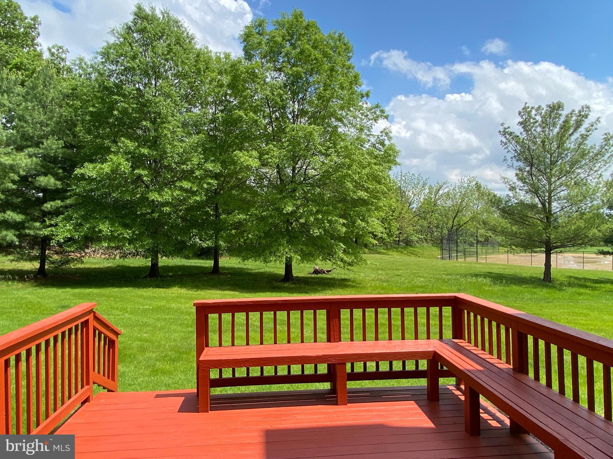 SUNNYBROOK - Residential