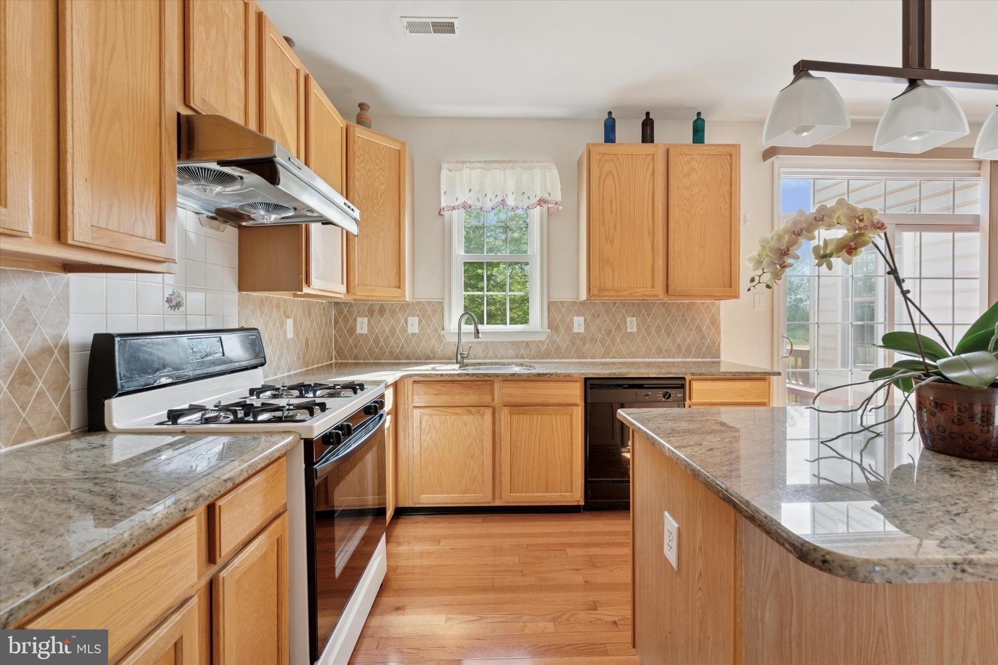 SUNNYBROOK - Residential