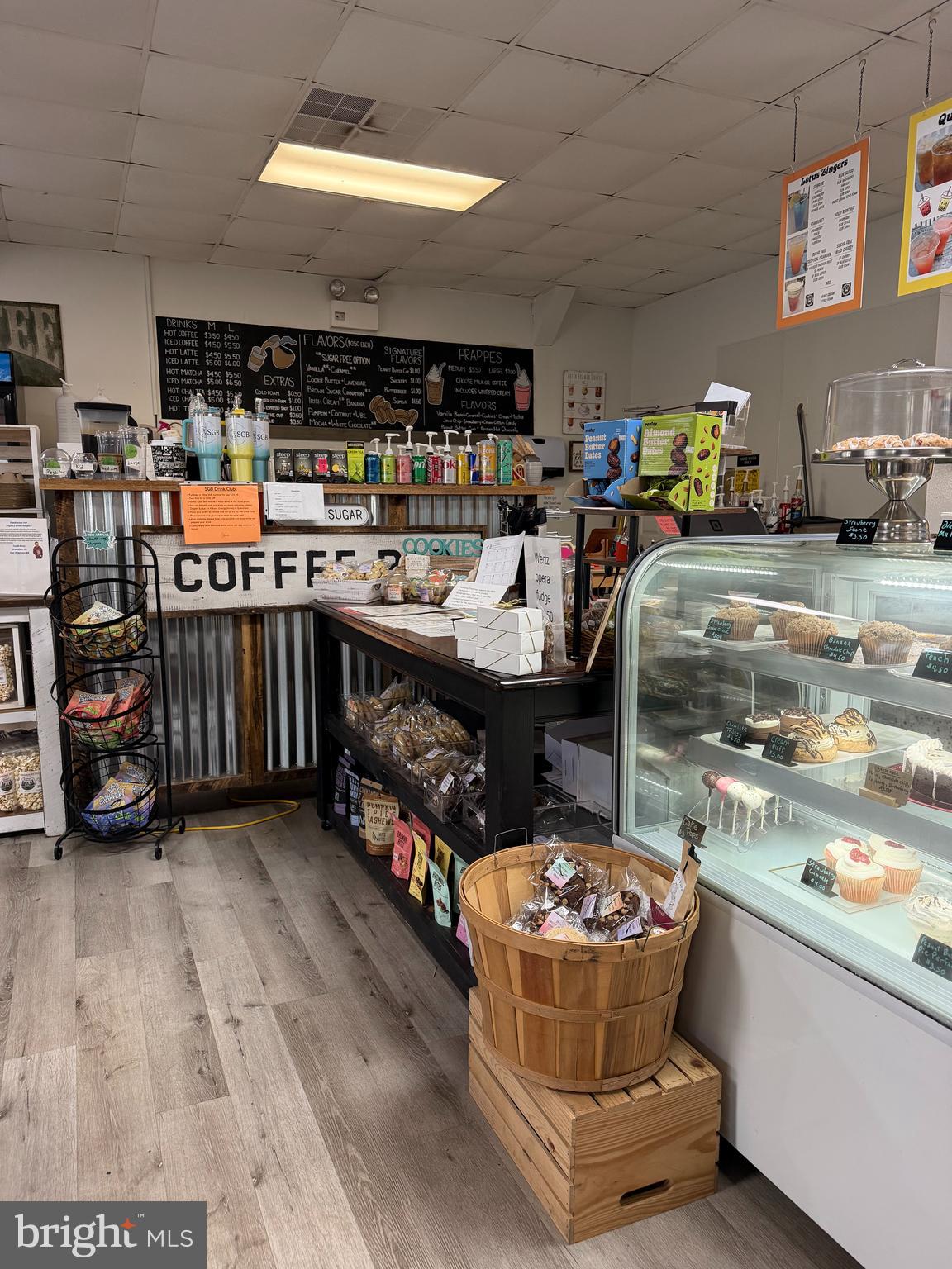 TURN KEY COFFEE SHOP & BAKERY