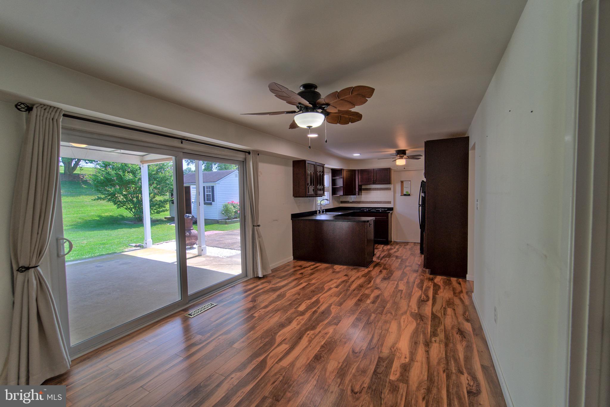 FOXHILL AT BELAIR - Residential