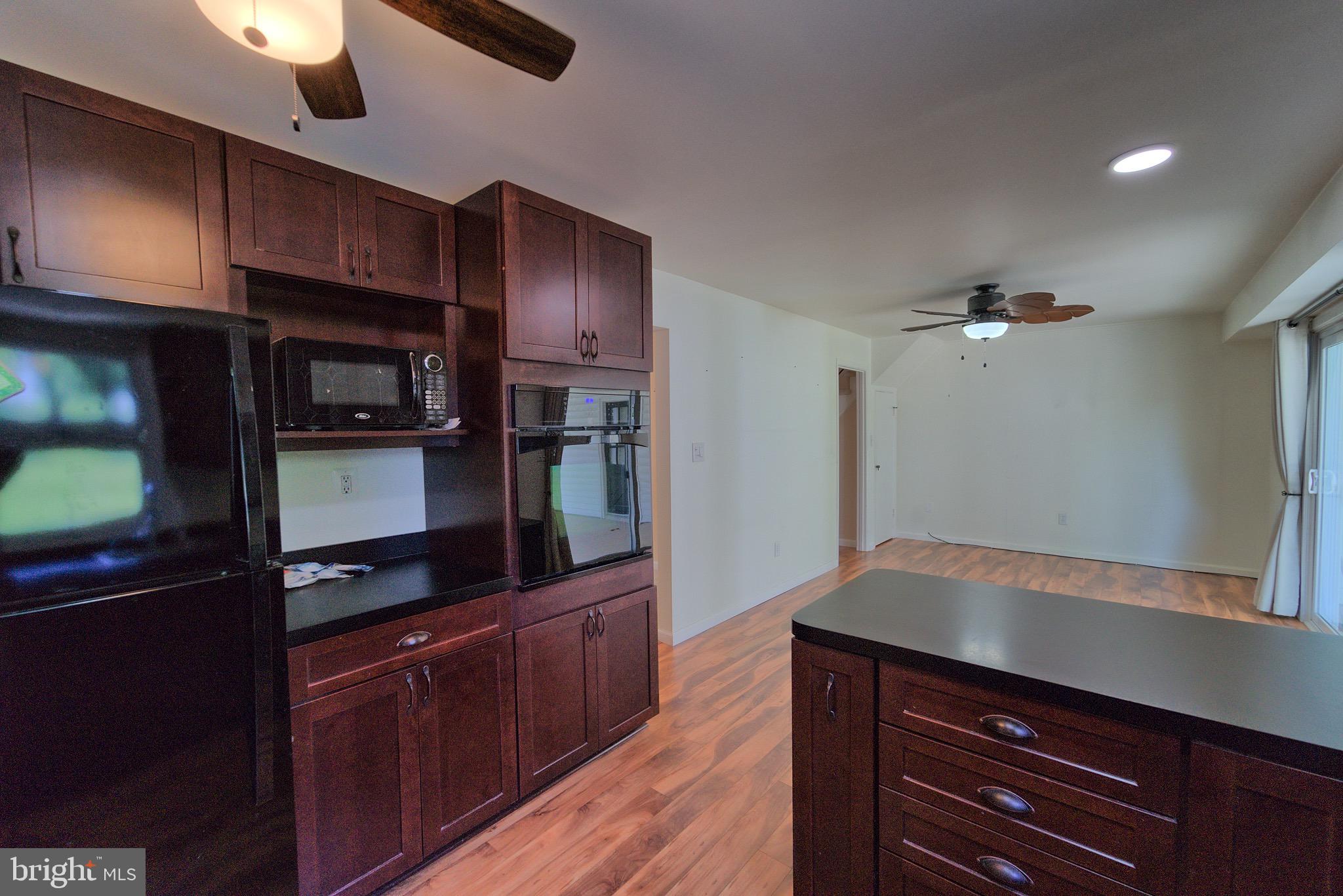 FOXHILL AT BELAIR - Residential