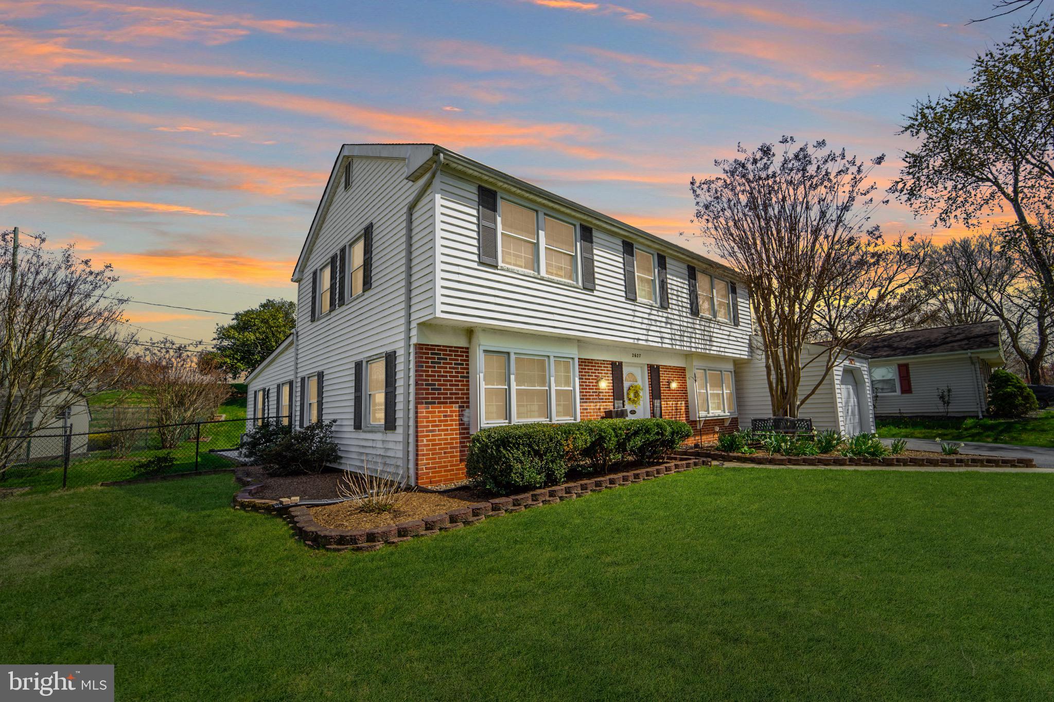 FOXHILL AT BELAIR - Residential