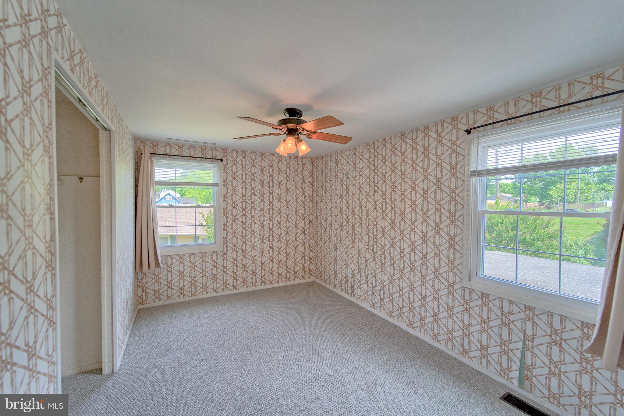 FOXHILL AT BELAIR - Residential