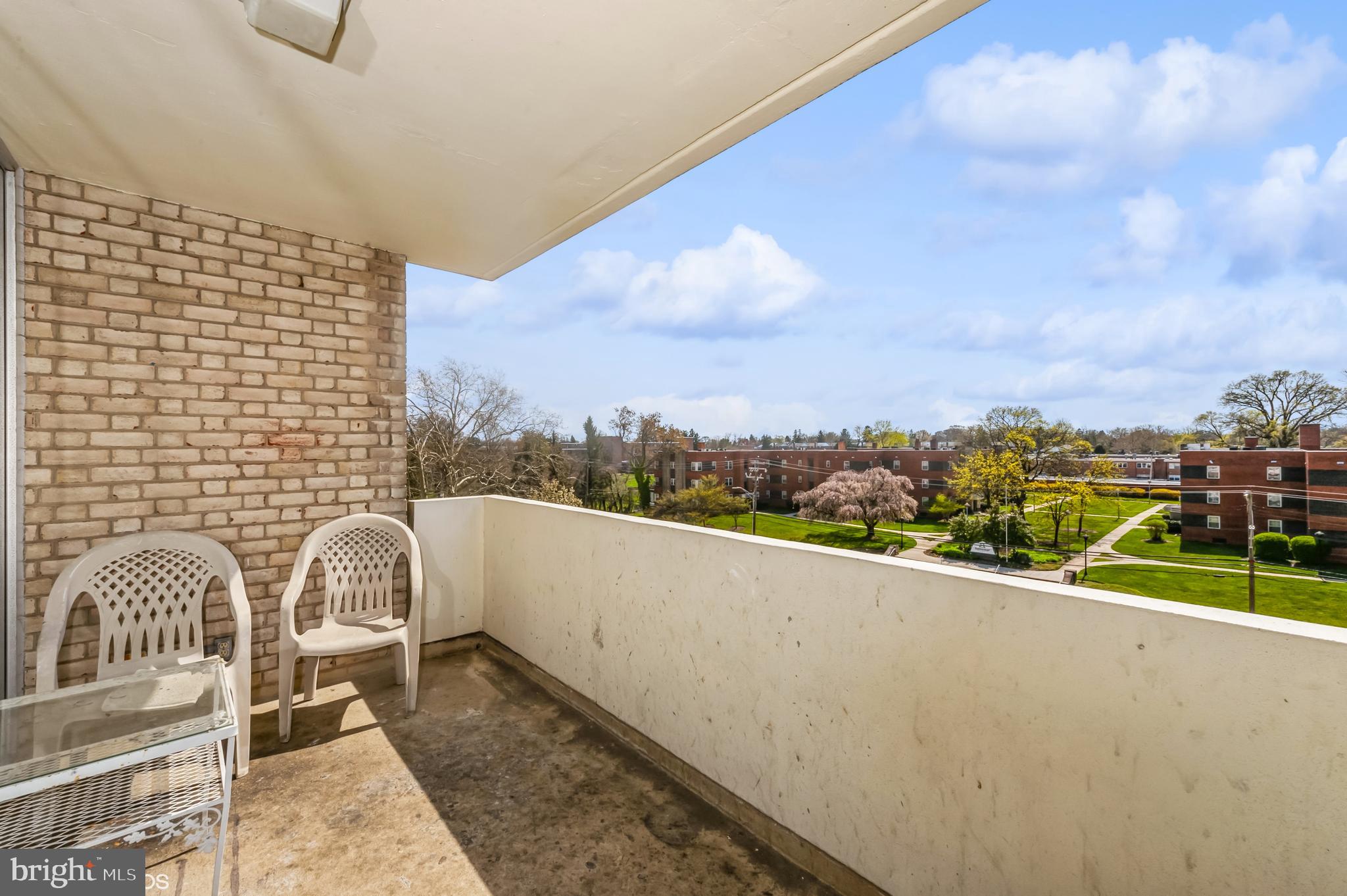 PARK TOWERS EAST - Residential