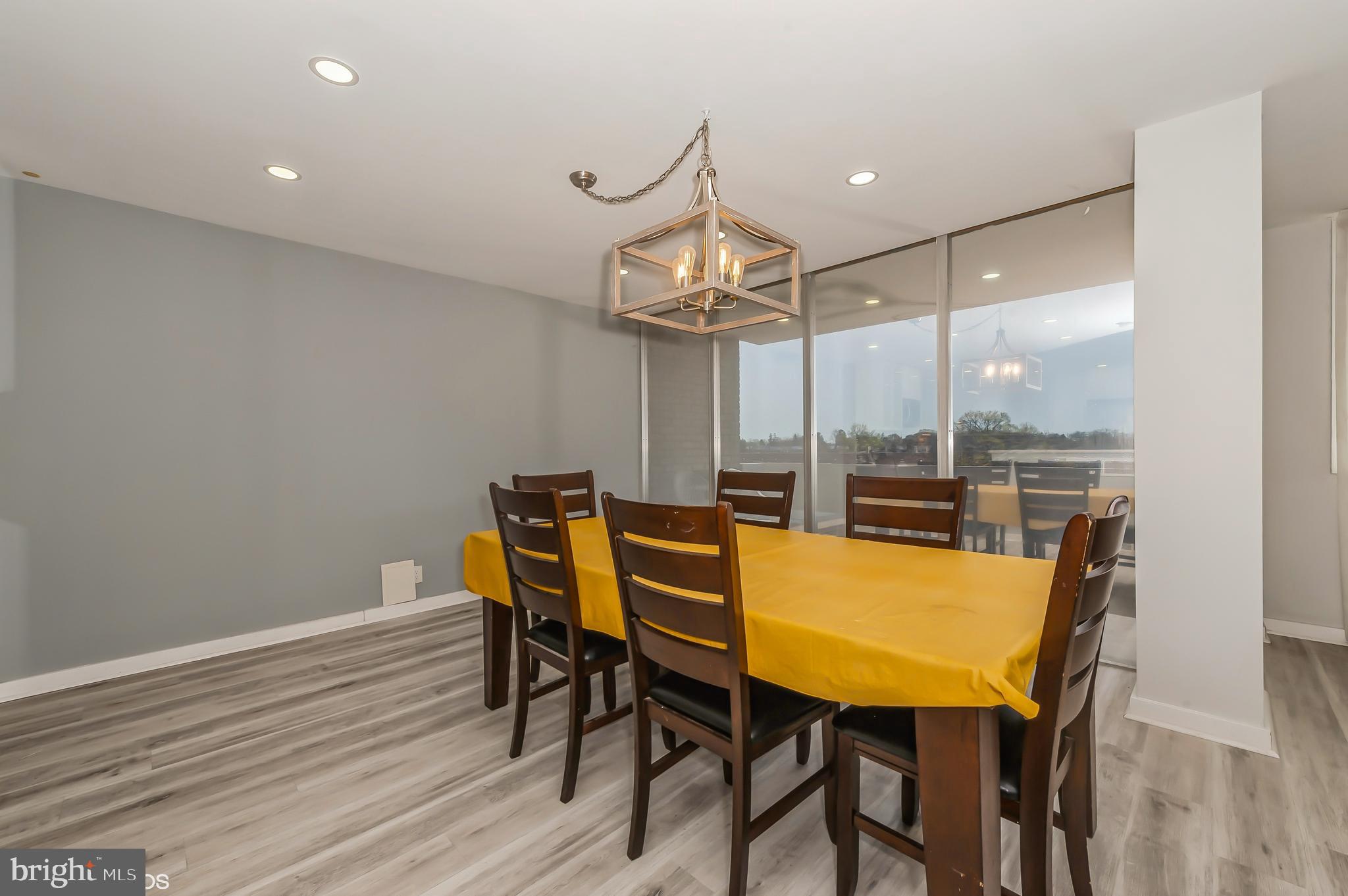 PARK TOWERS EAST - Residential