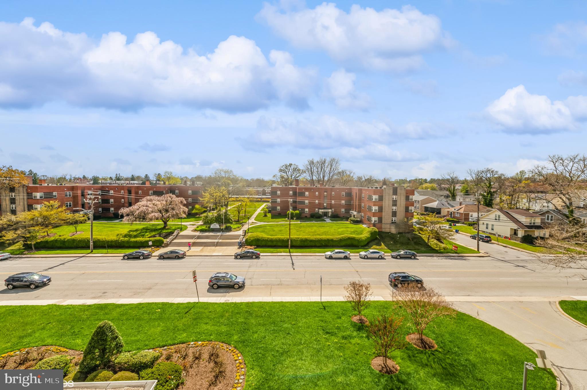 PARK TOWERS EAST - Residential