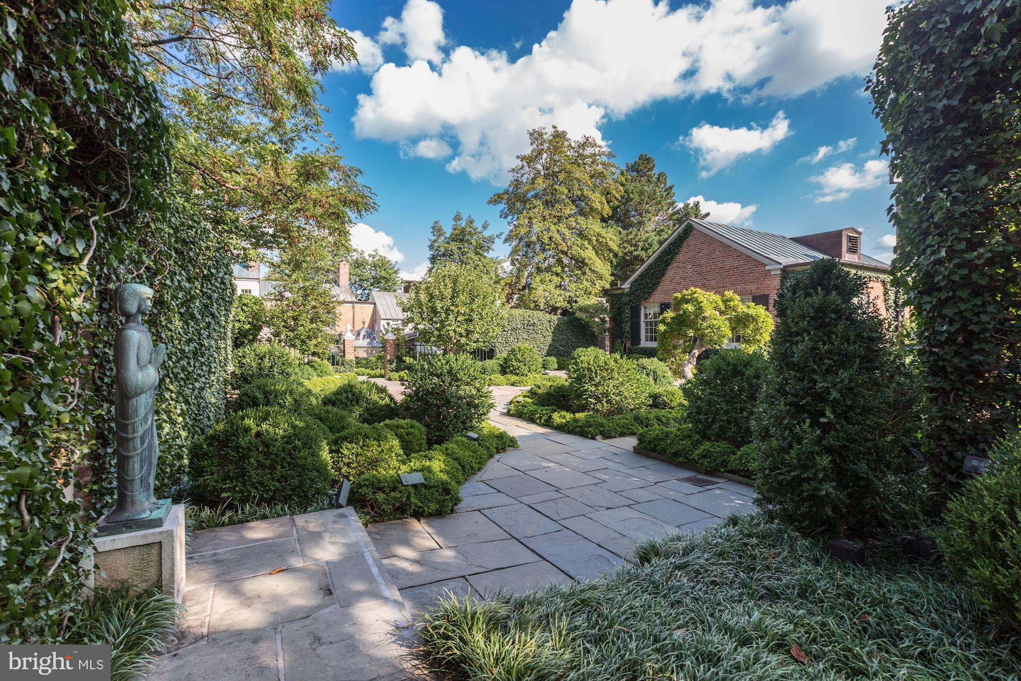 GEORGETOWN - Residential