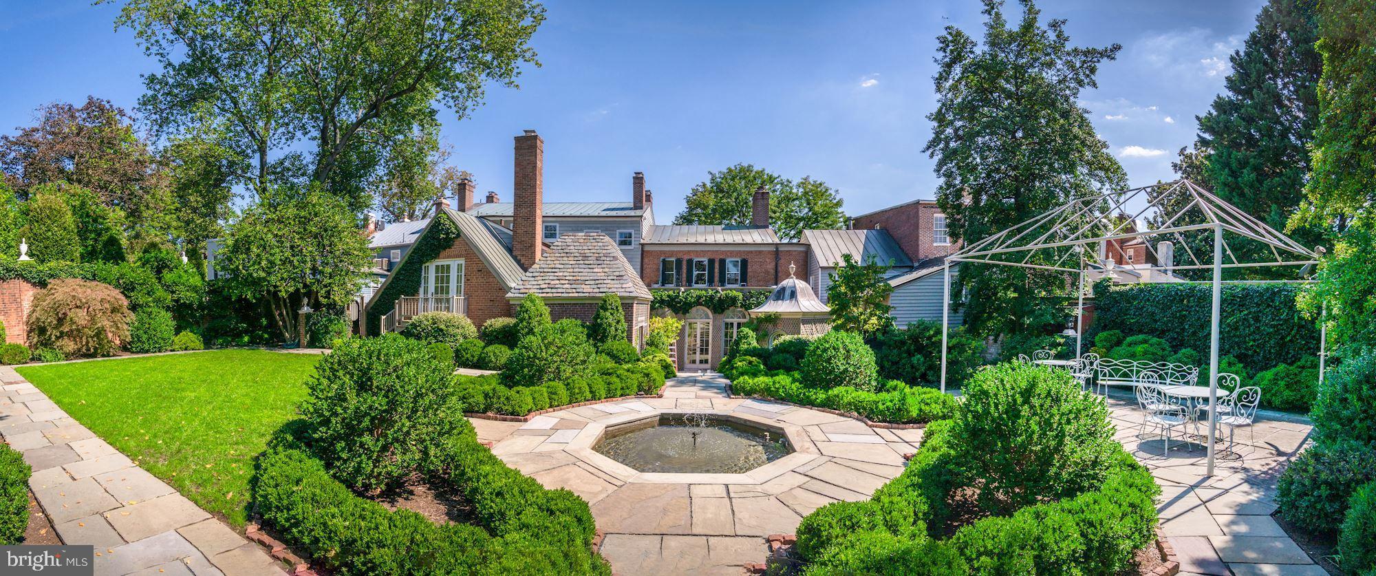 GEORGETOWN - Residential