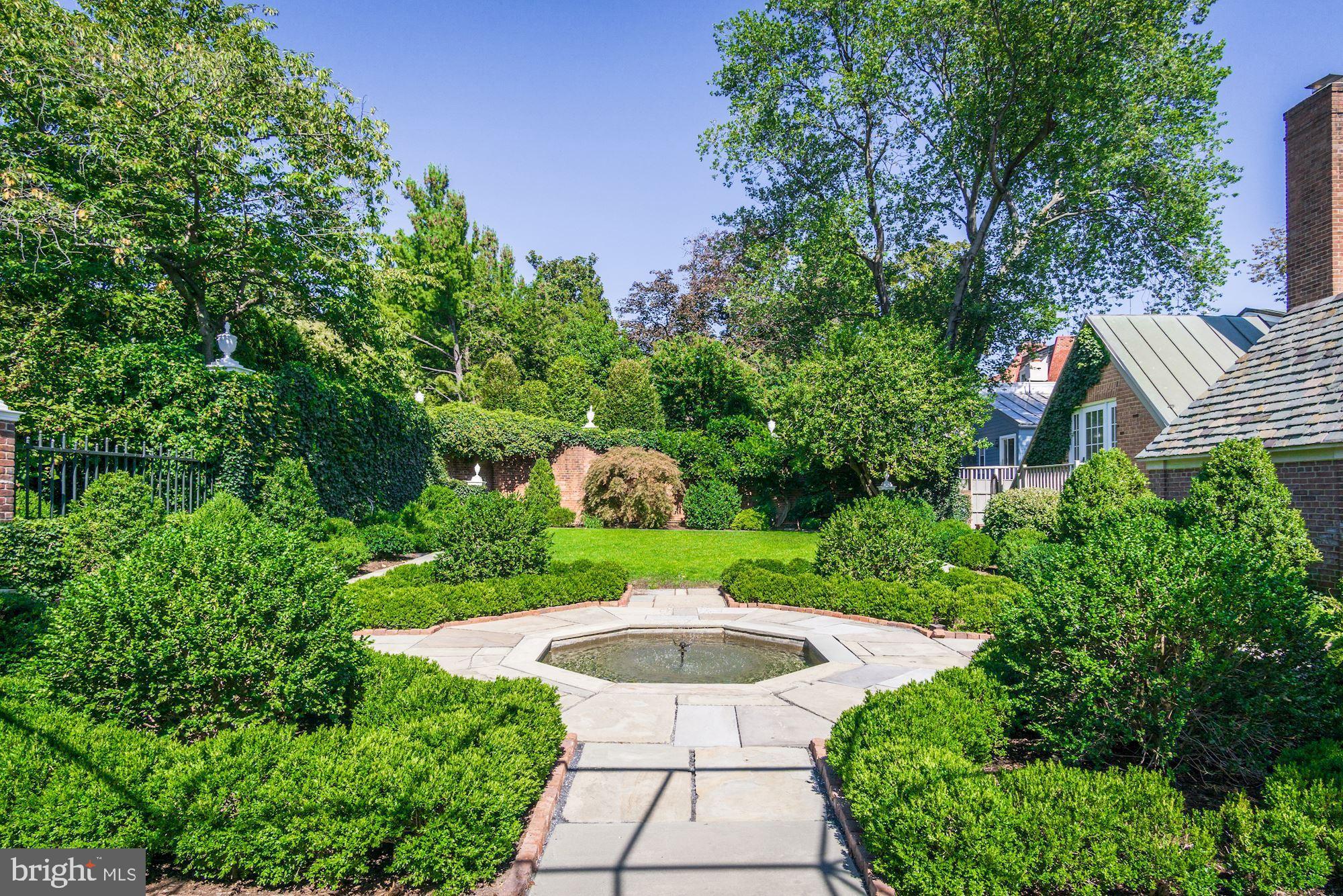 GEORGETOWN - Residential