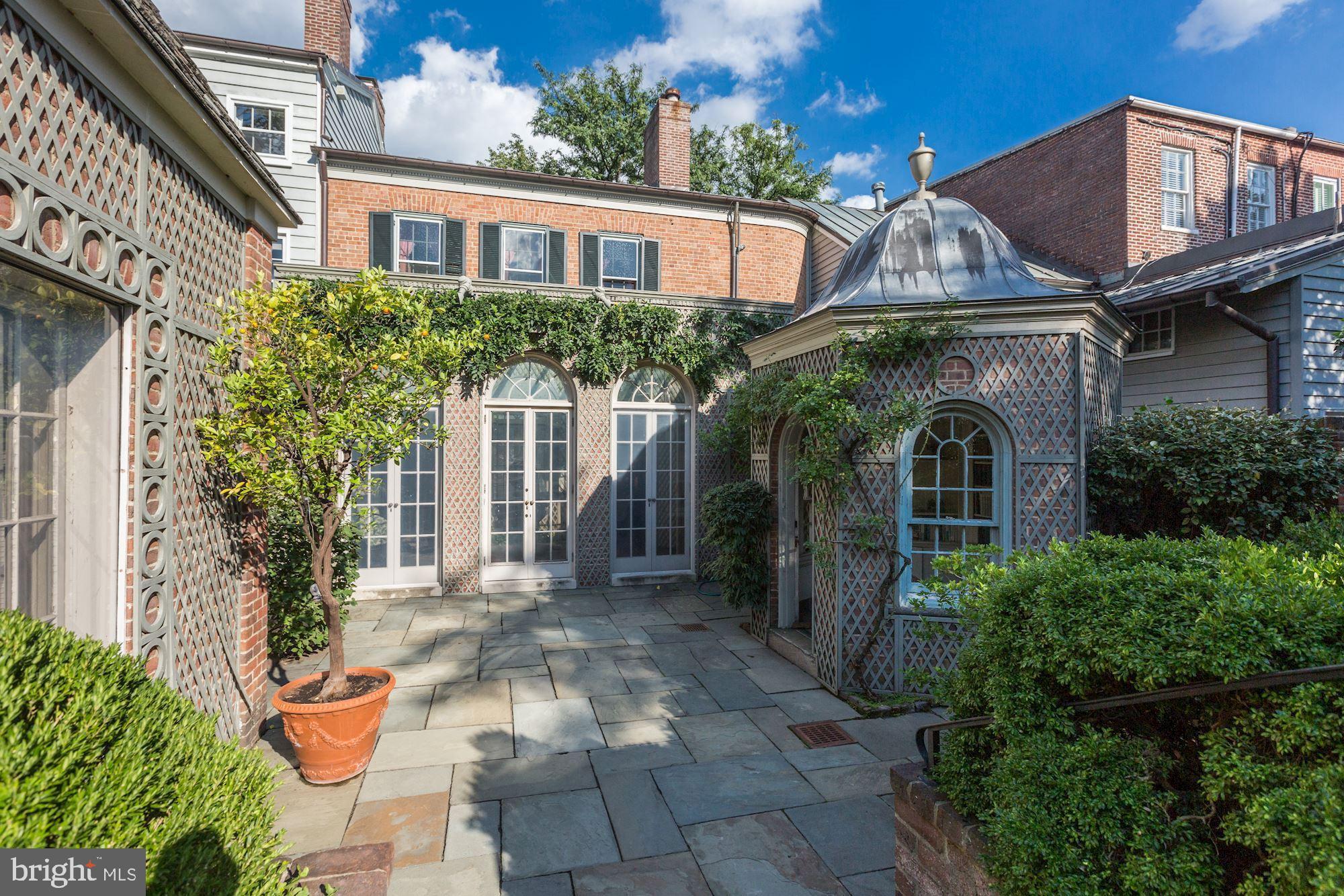 GEORGETOWN - Residential