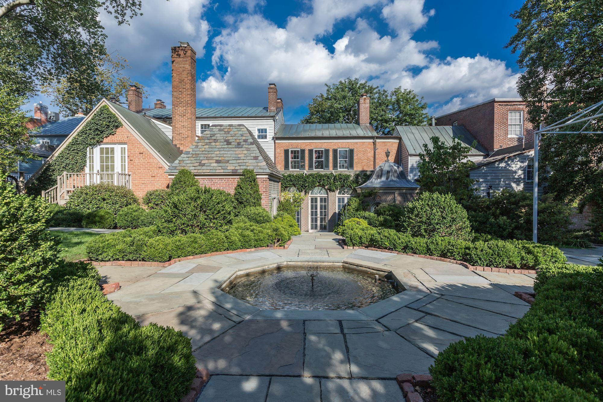 GEORGETOWN - Residential