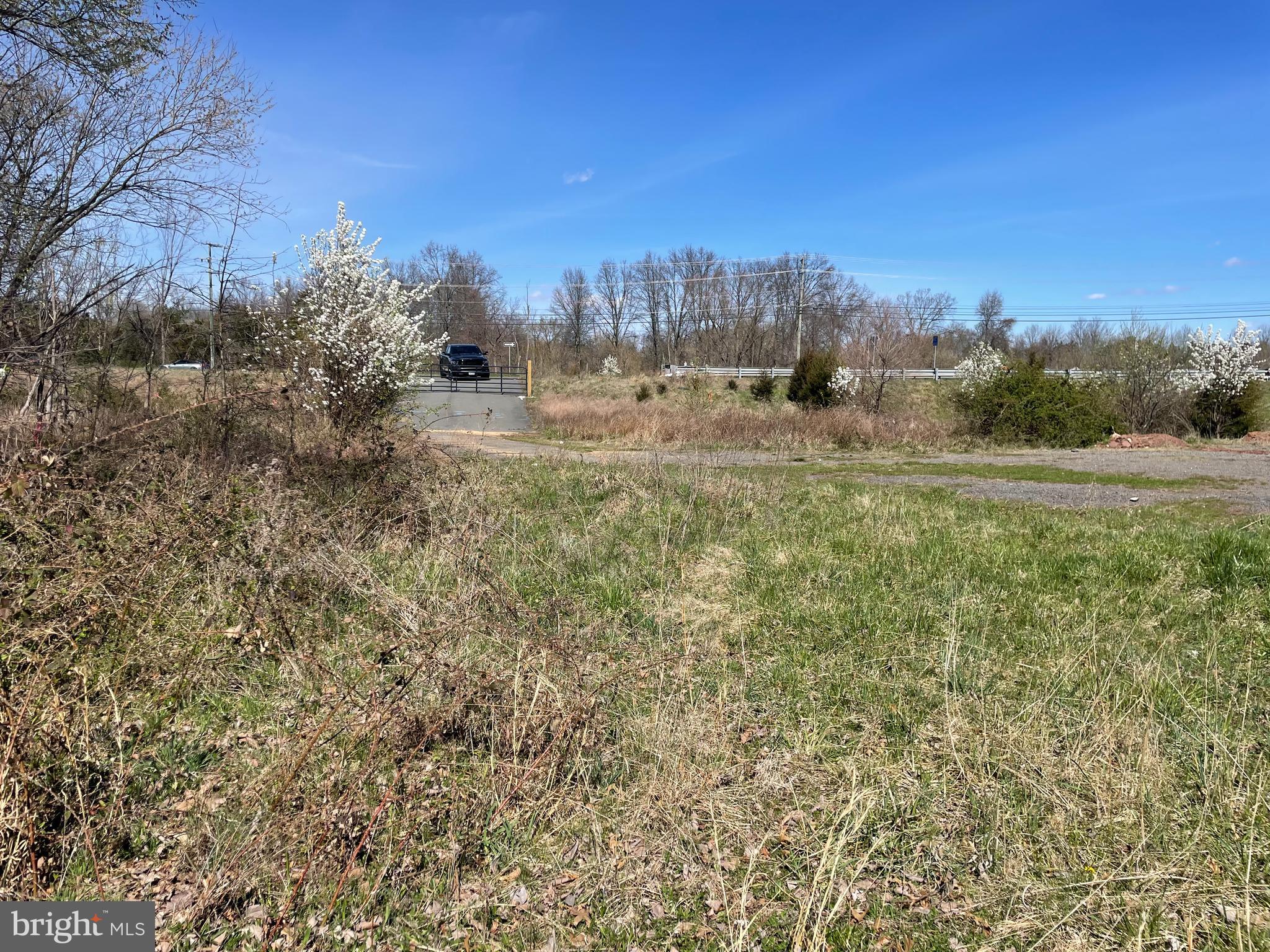 15011 LEE JACKSON MEMORIAL HIGHWAY