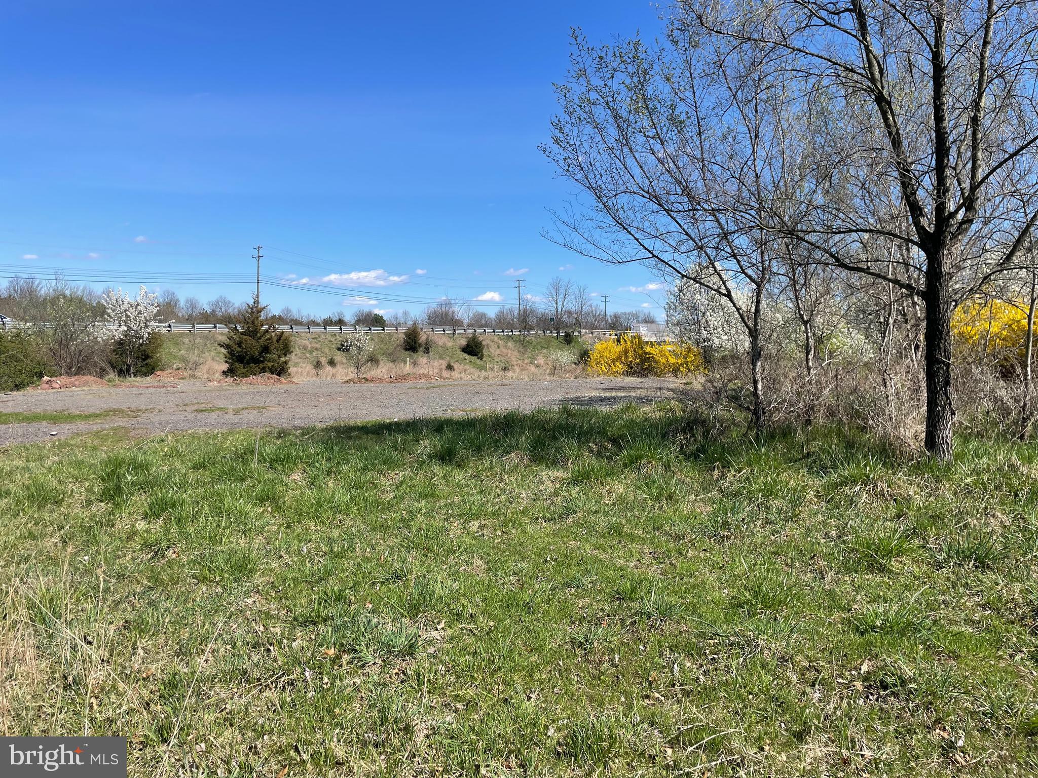15011 LEE JACKSON MEMORIAL HIGHWAY