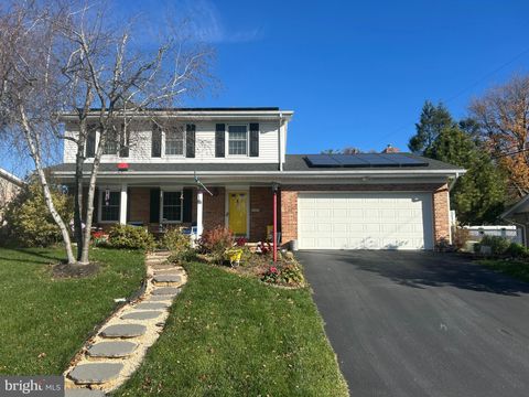 333 ASHFORD DRIVE LANCASTER PA 17601