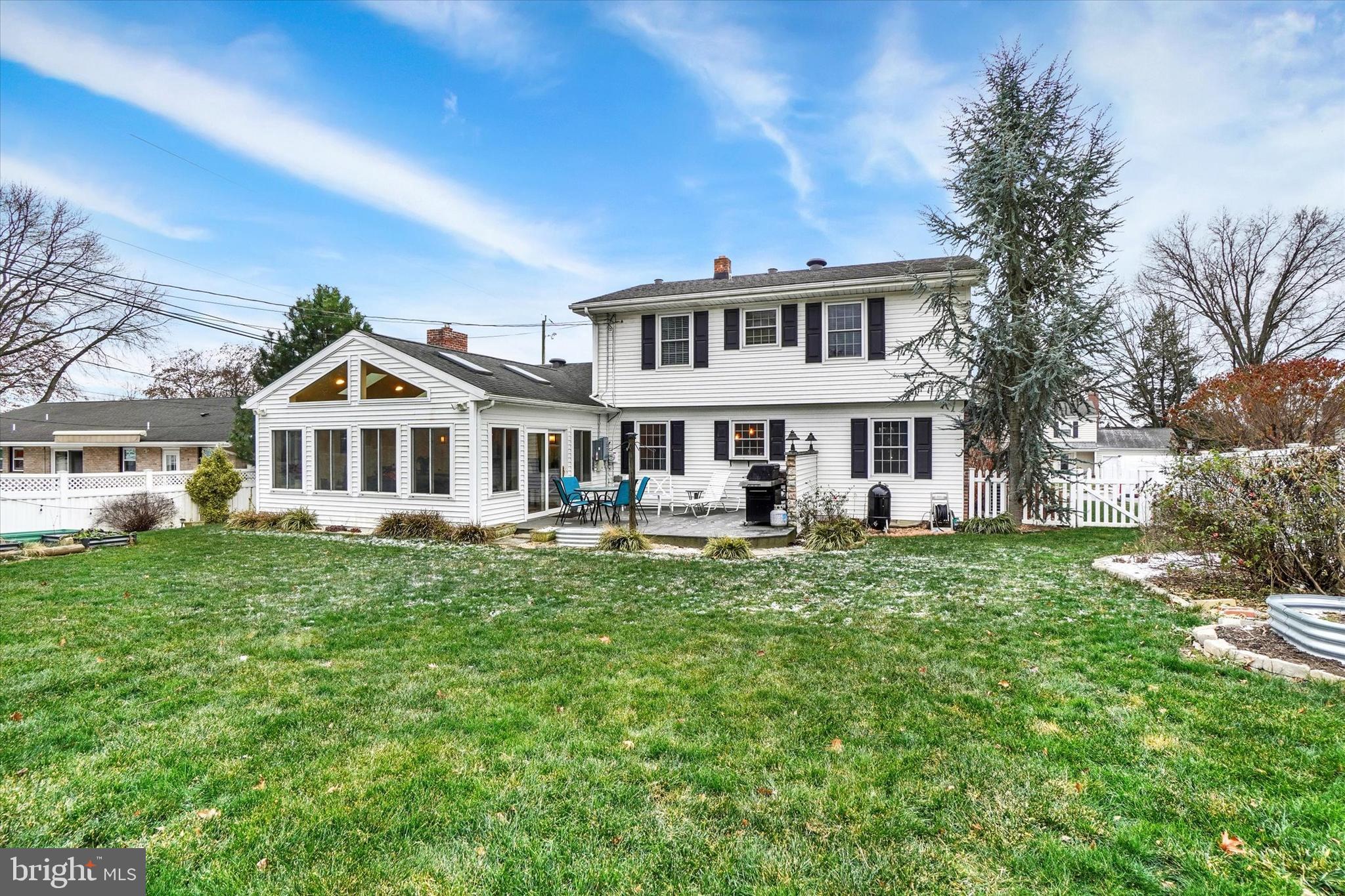 SCHOOL VALLEY FARMS - Residential