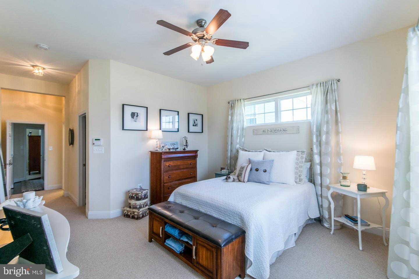 ARCADIA CHASE - Residential