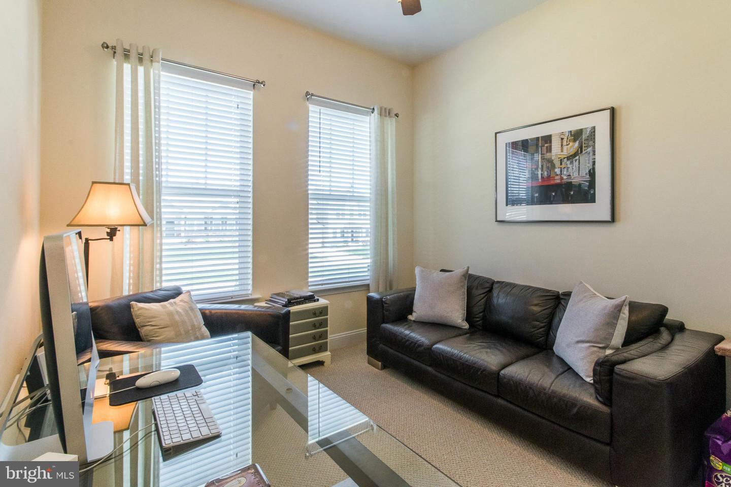 ARCADIA CHASE - Residential