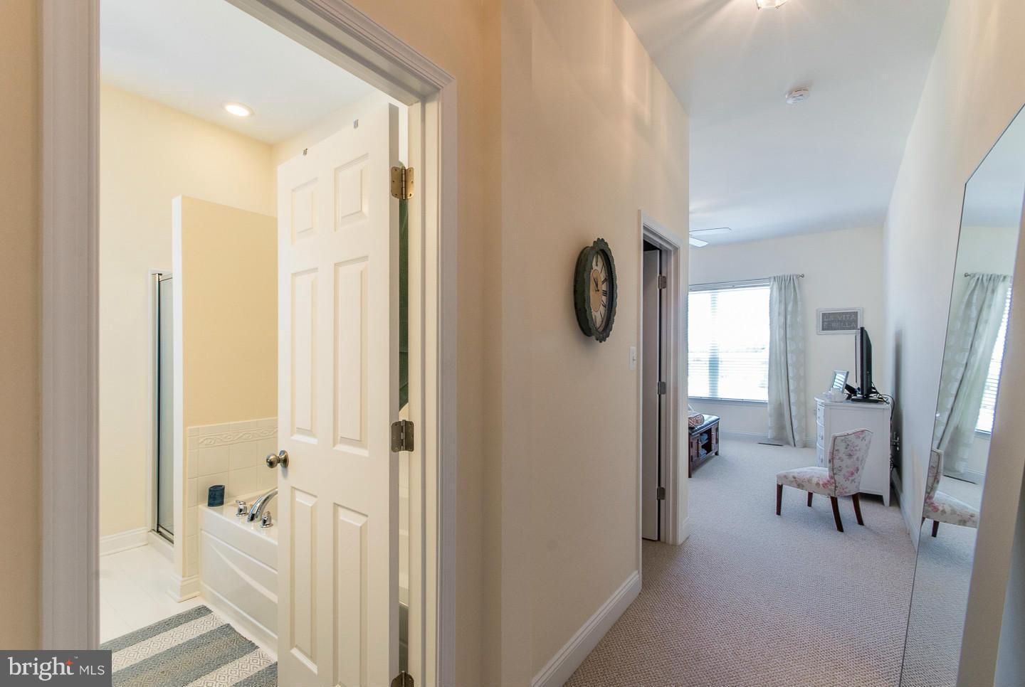 ARCADIA CHASE - Residential