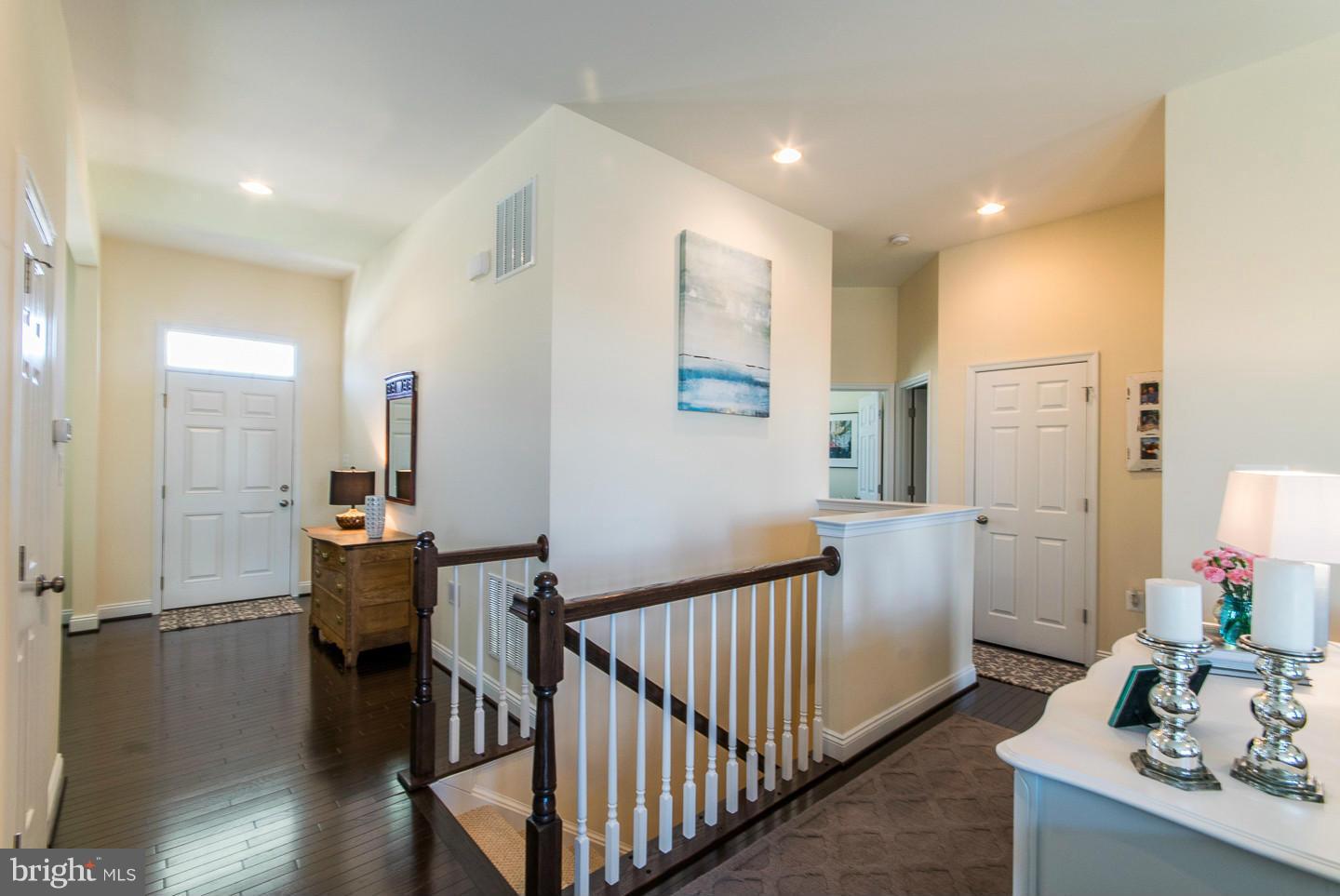 ARCADIA CHASE - Residential