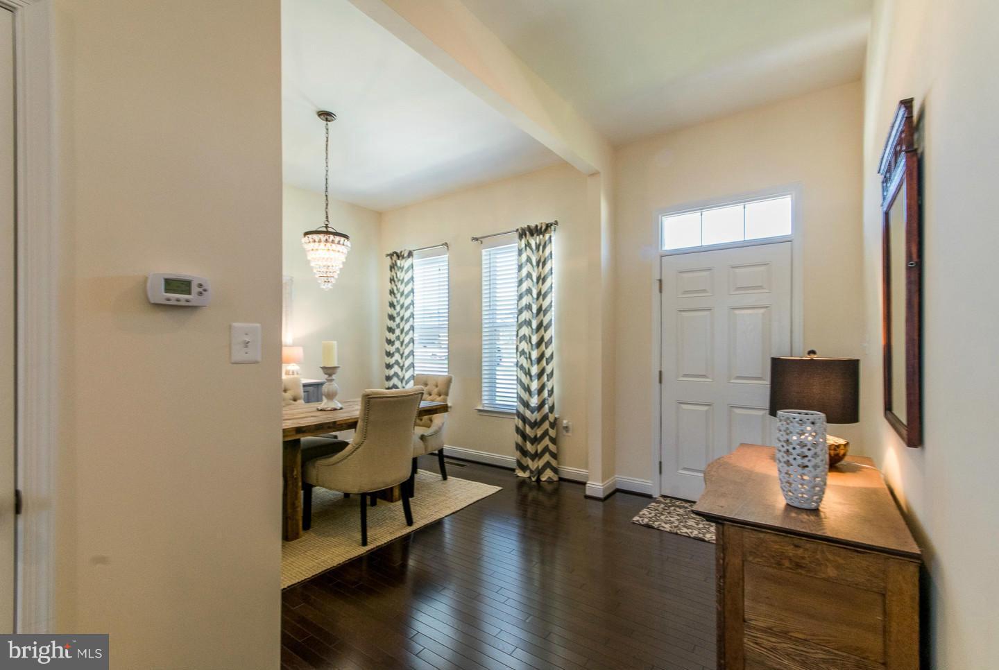 ARCADIA CHASE - Residential