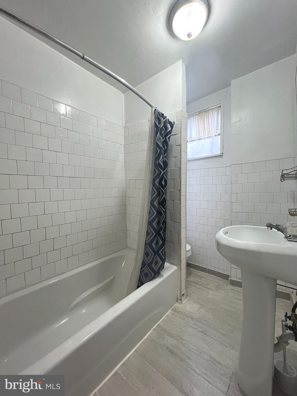 WHITMAN - Residential