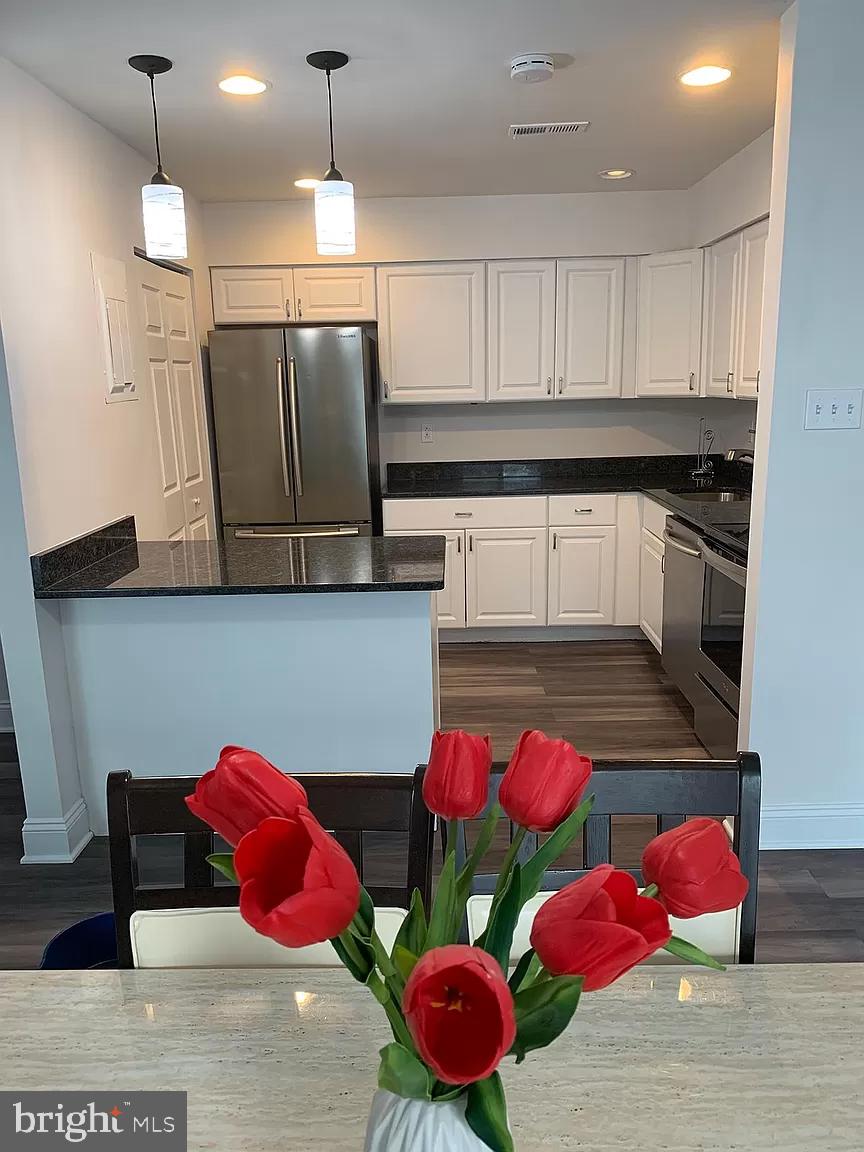 LONG REACH KNOLLS - Residential