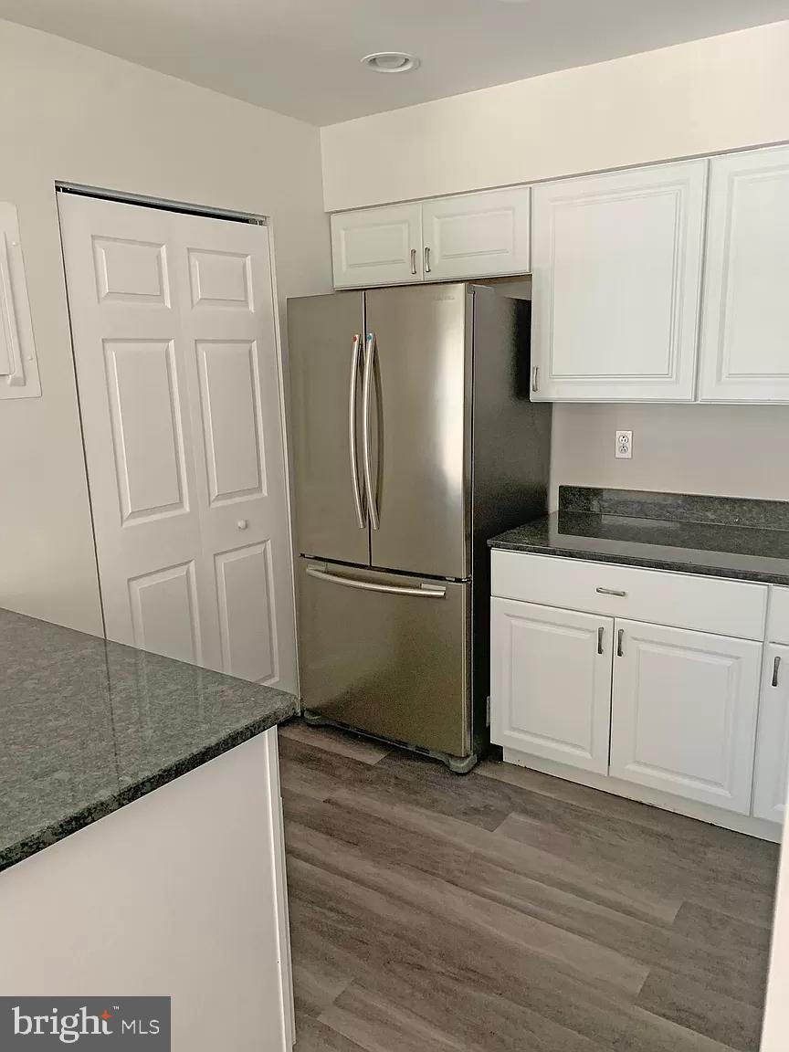 LONG REACH KNOLLS - Residential