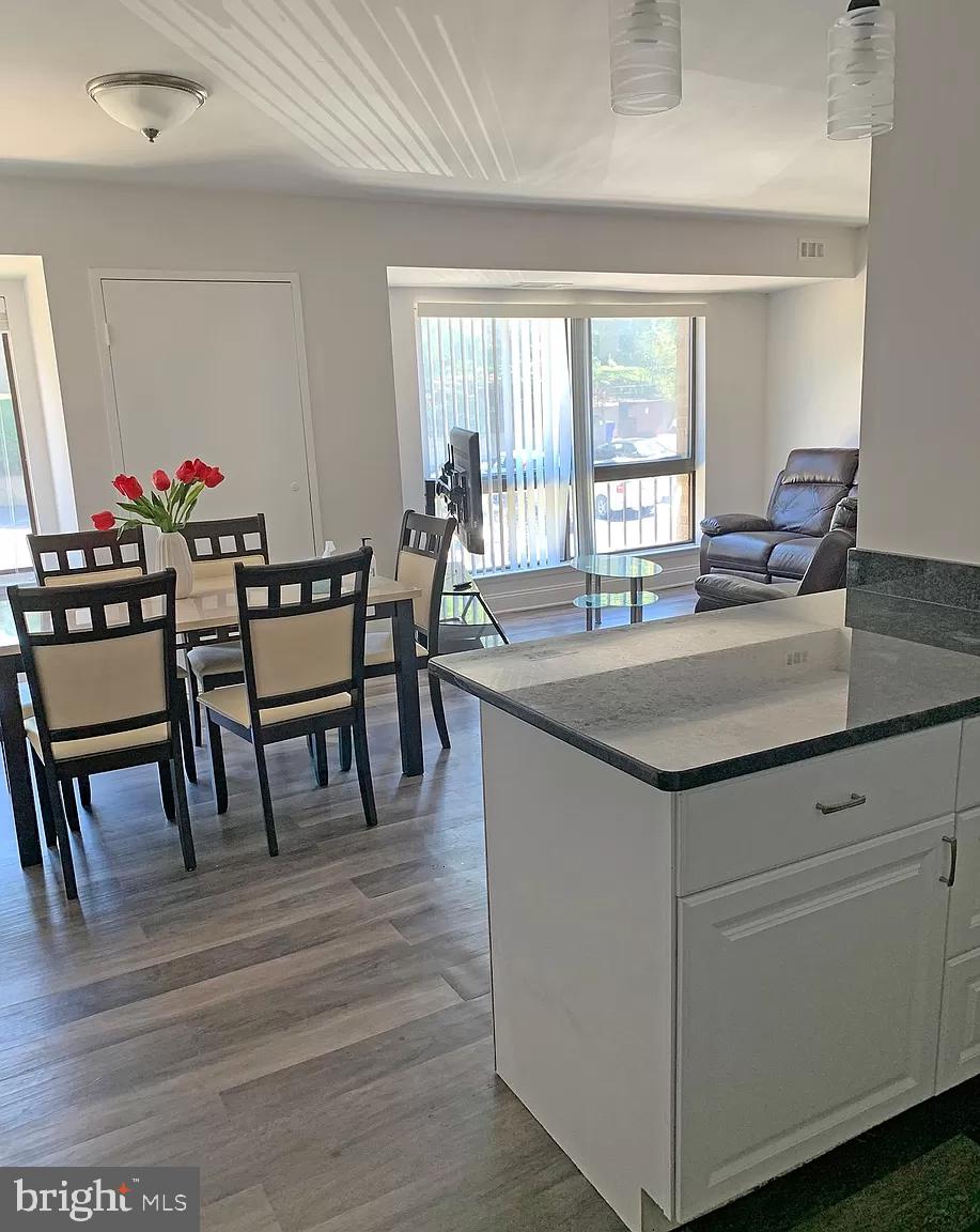 LONG REACH KNOLLS - Residential