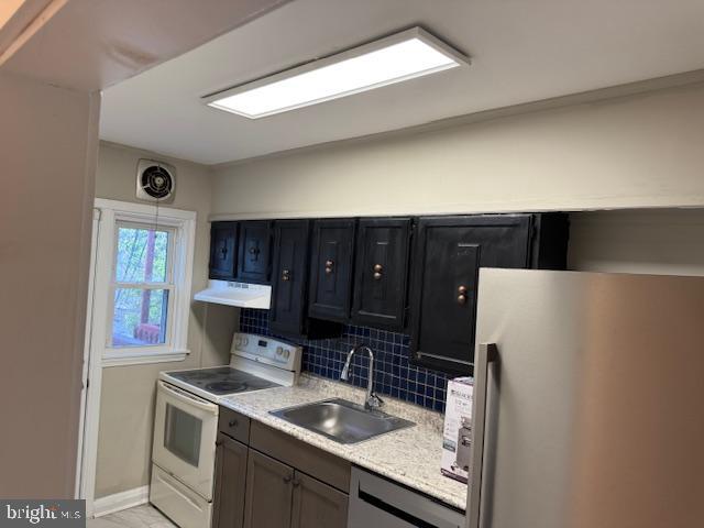 IDLEWOOD - Residential Lease