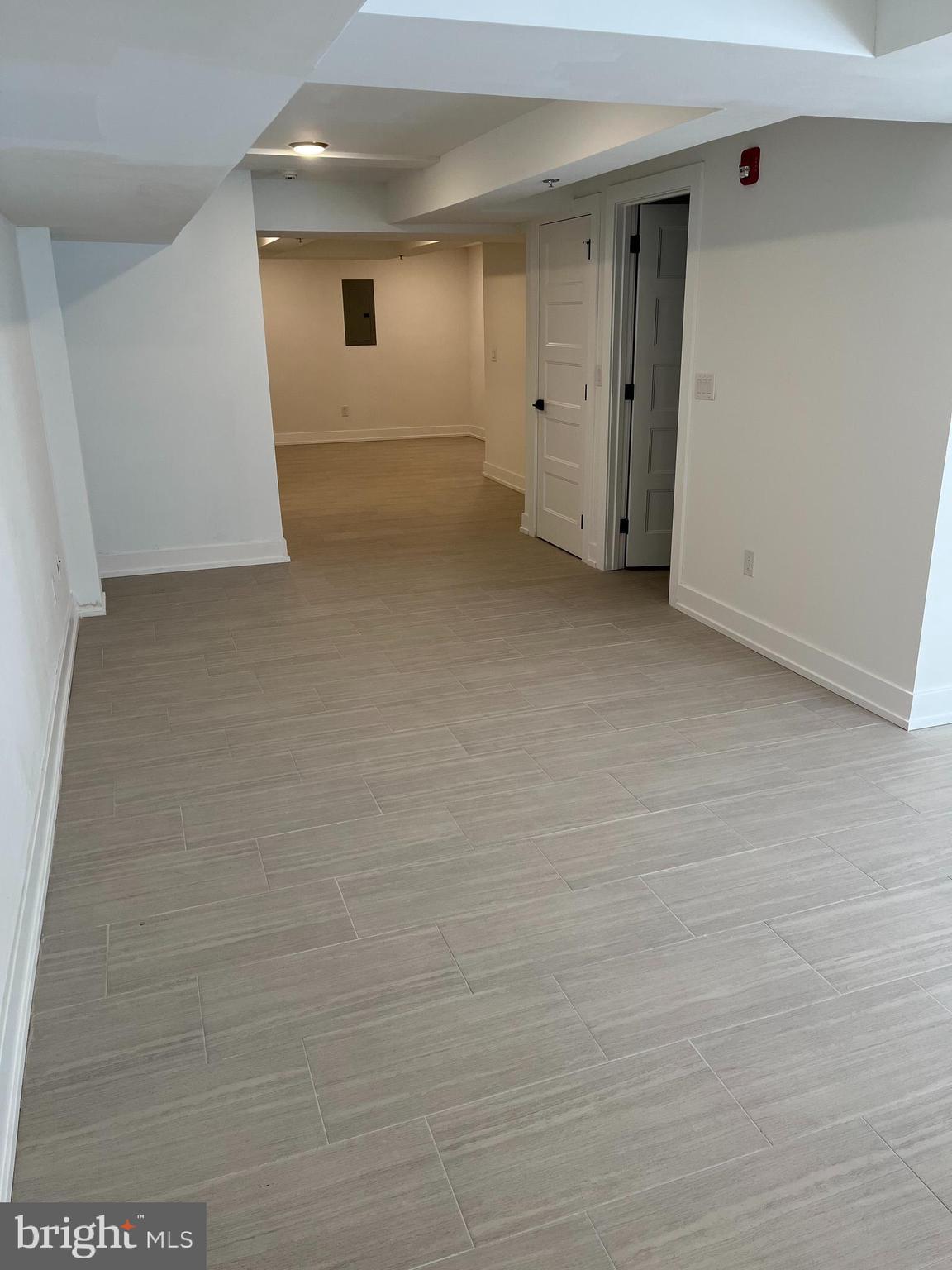 OLDE KENSINGTON - Residential Lease