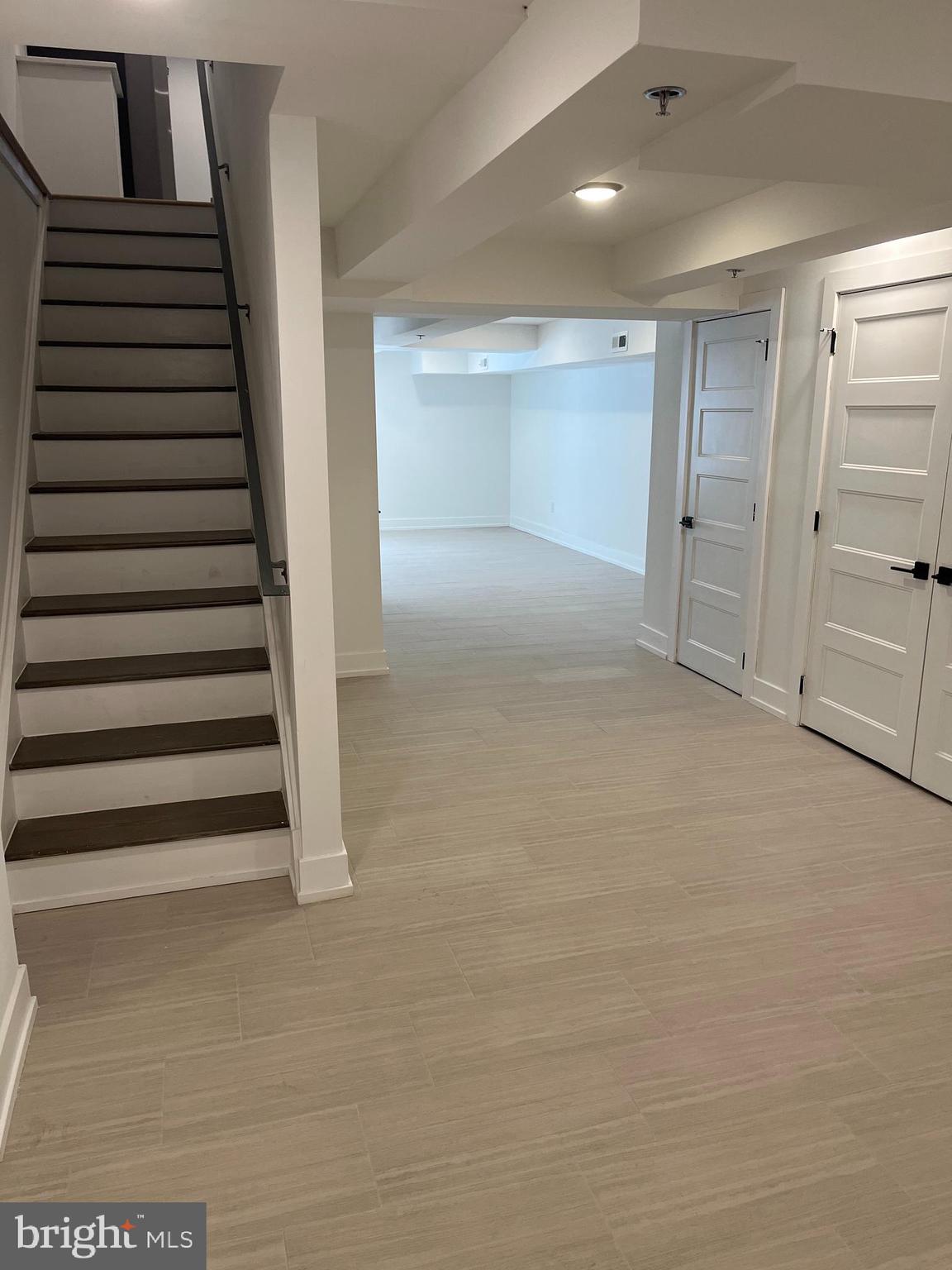 OLDE KENSINGTON - Residential Lease