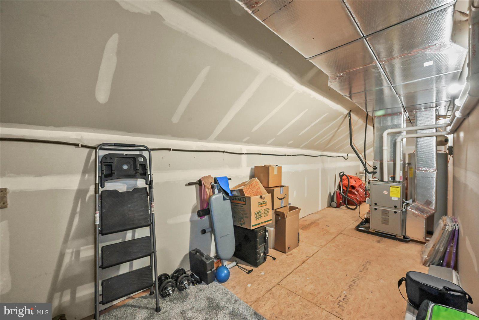 MILLWOOD HOMES AT BENNETT RUN - Residential