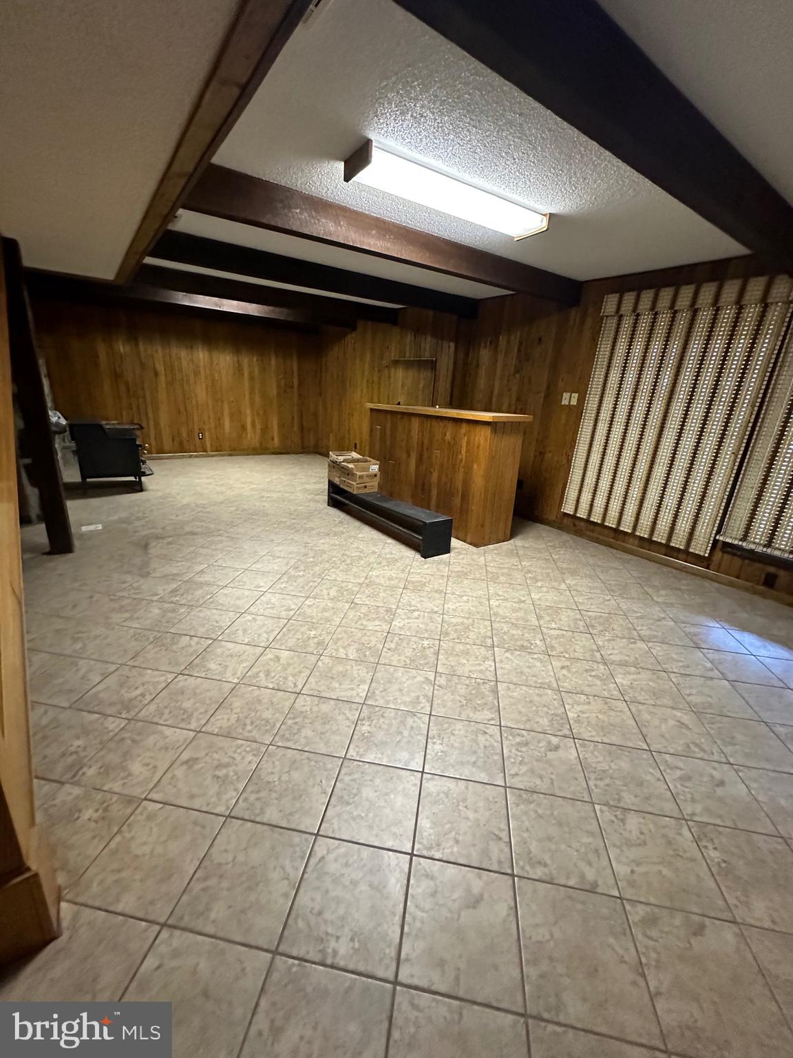 SHERWOOD FOREST/THORNY MEADOWS - Residential