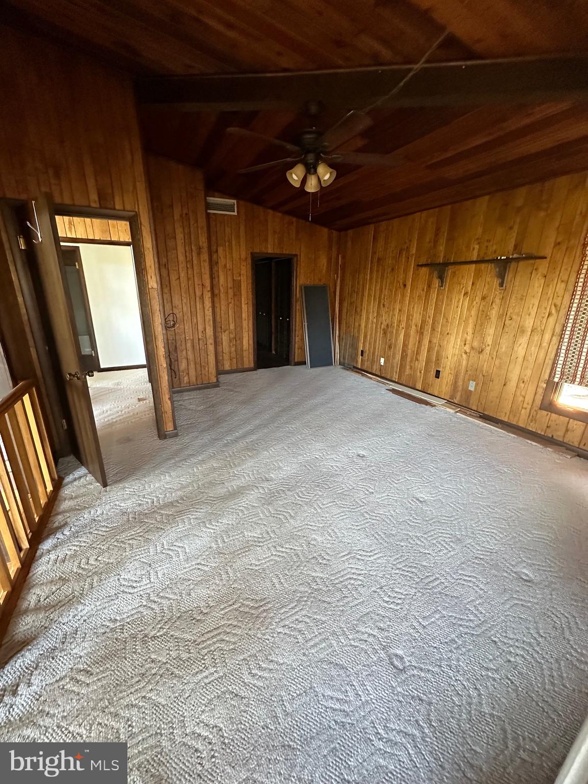 SHERWOOD FOREST/THORNY MEADOWS - Residential