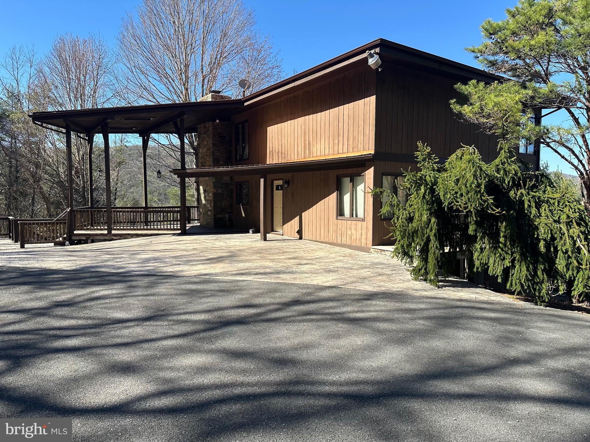 SHERWOOD FOREST/THORNY MEADOWS - Residential