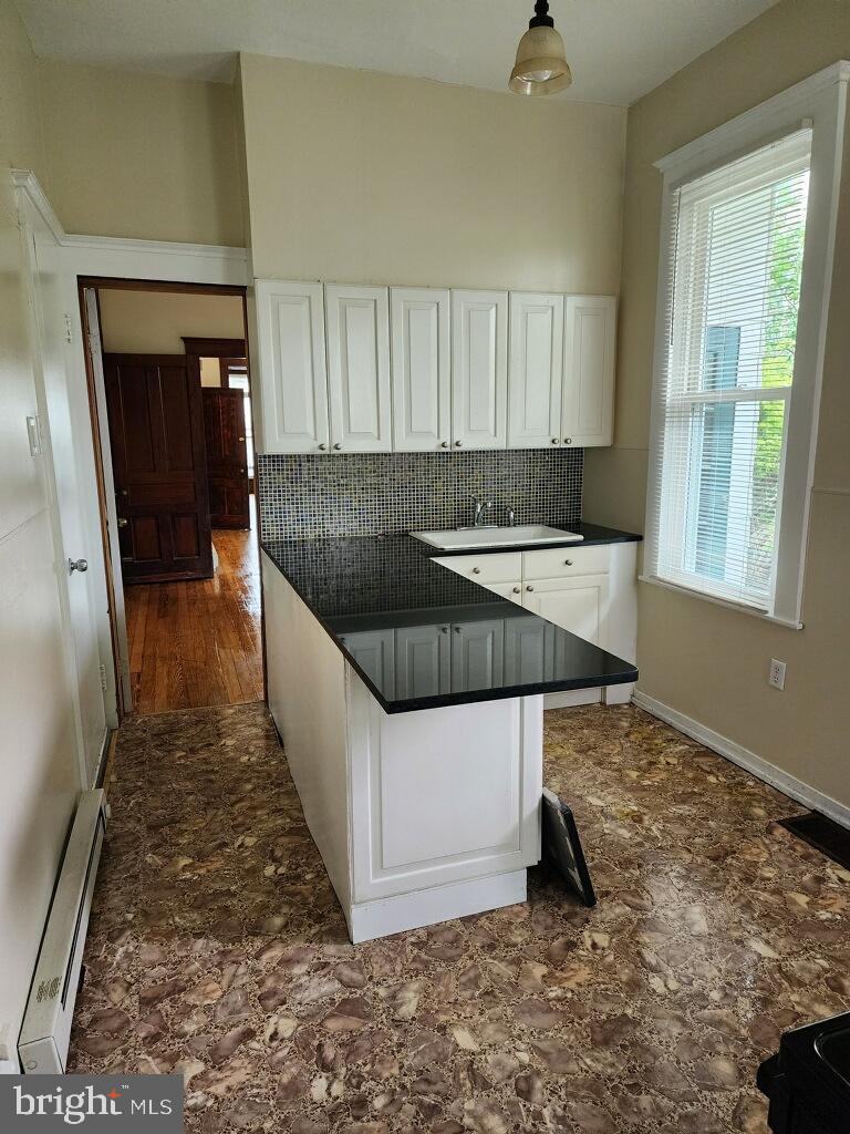 EAST END - Residential Lease