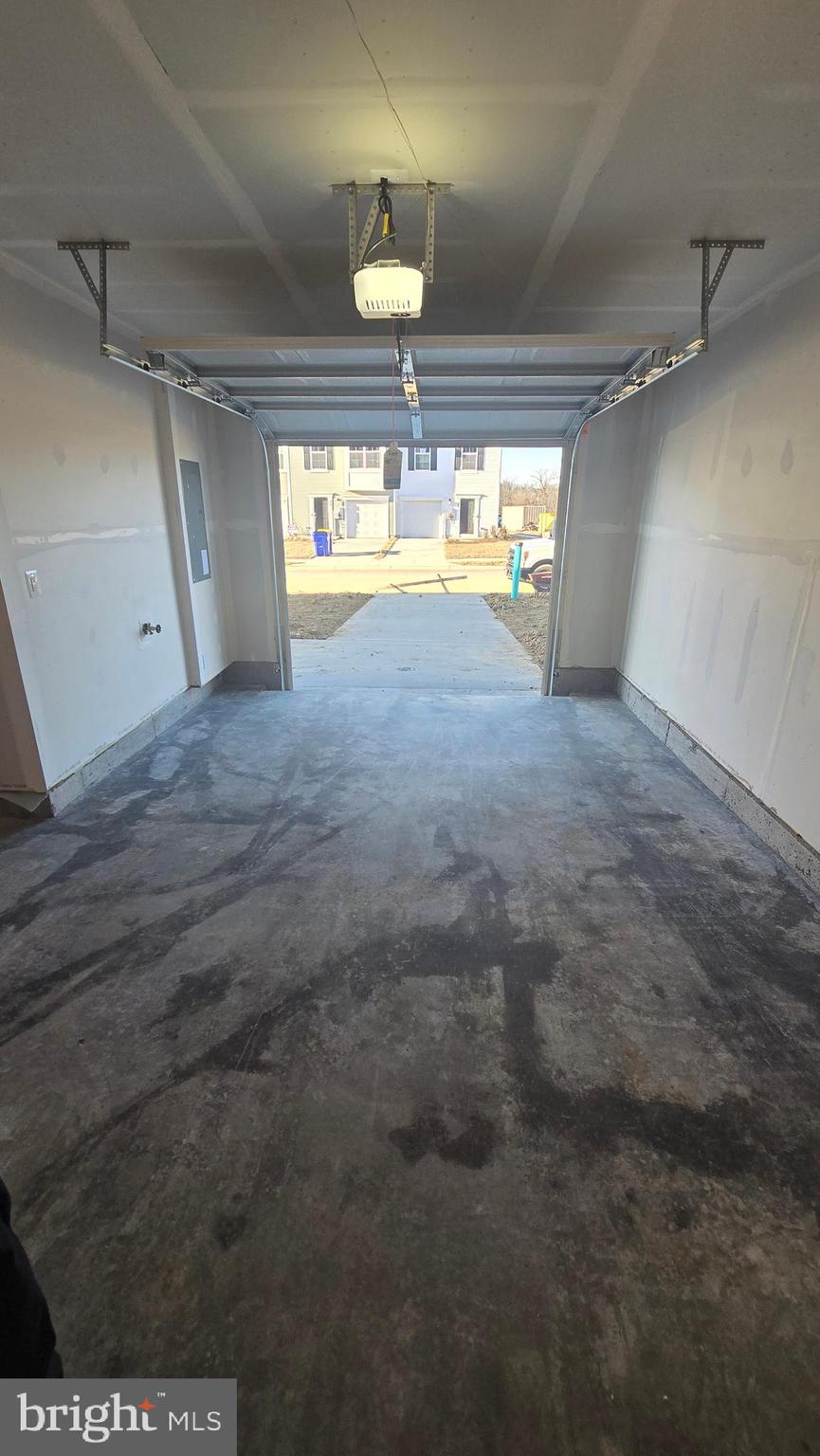 WILLOW GLEN - Residential Lease