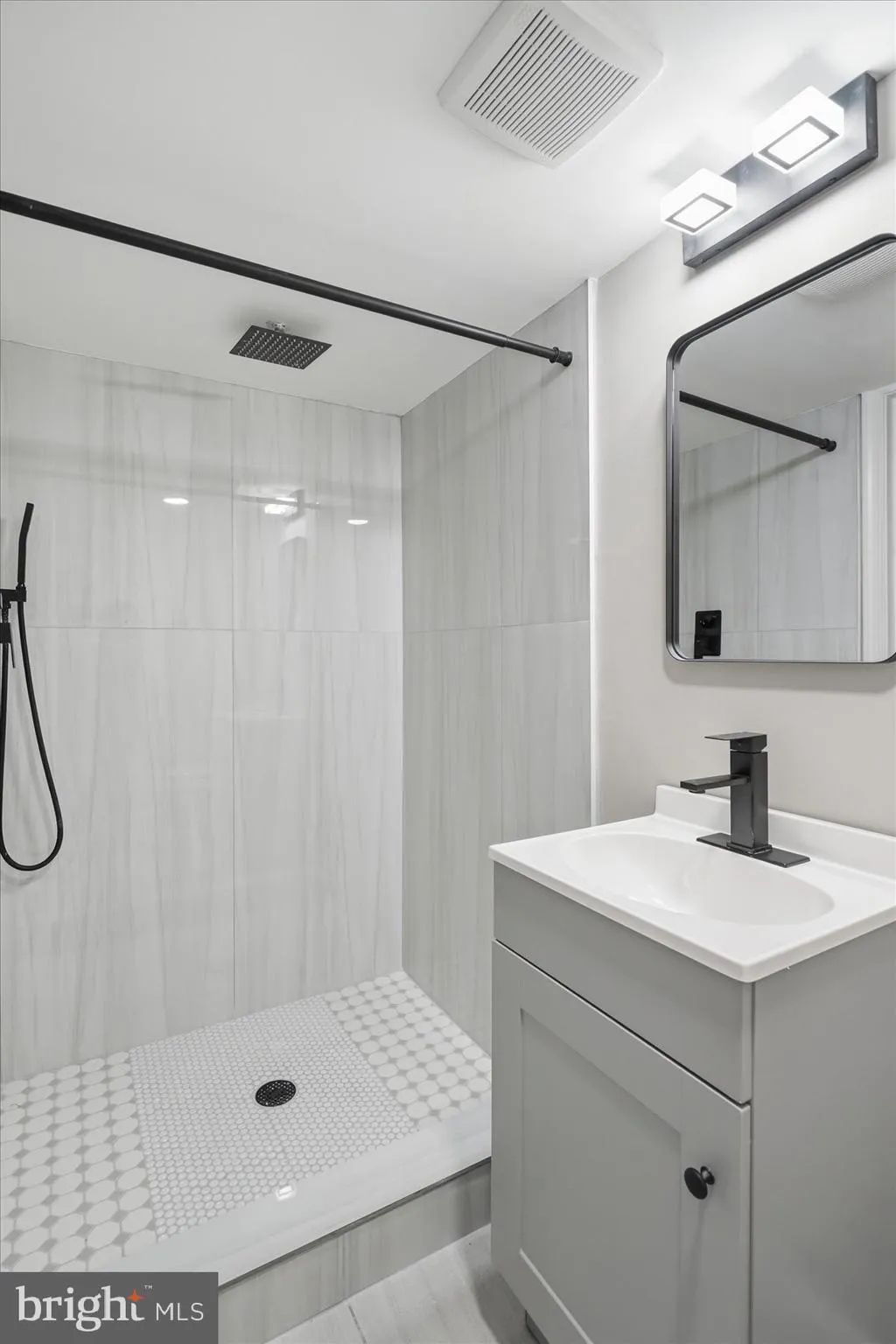 Additional image 70 of 825 Martin Road, Essex, MD 21221