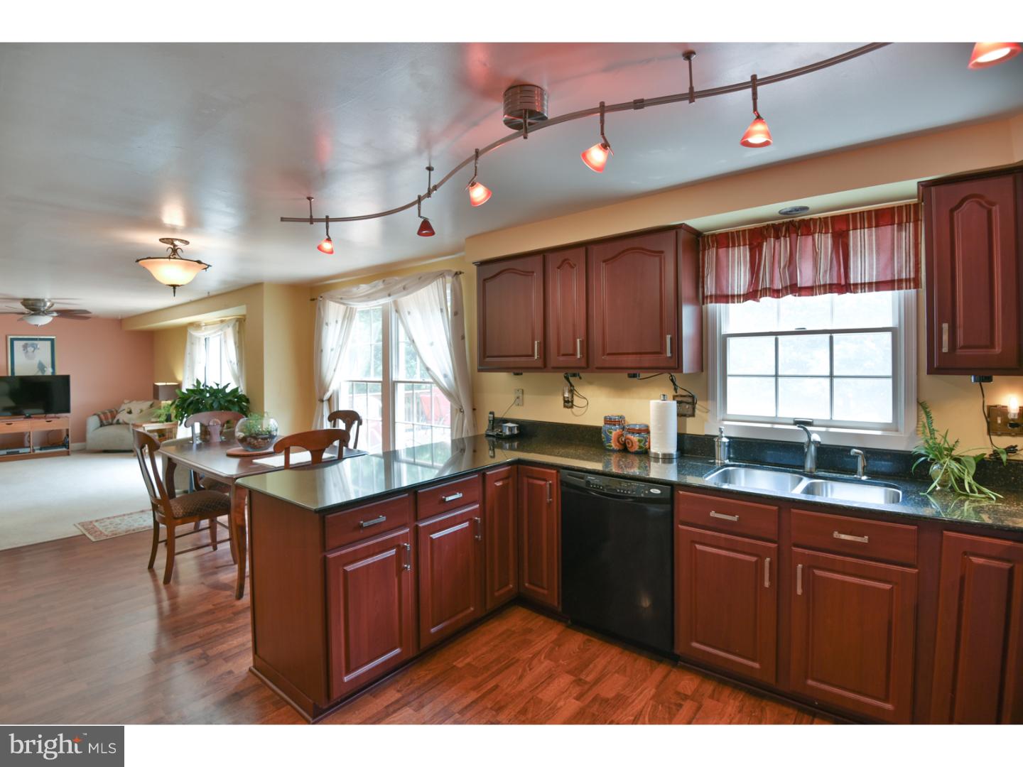 WINDING BROOKE EST - Residential