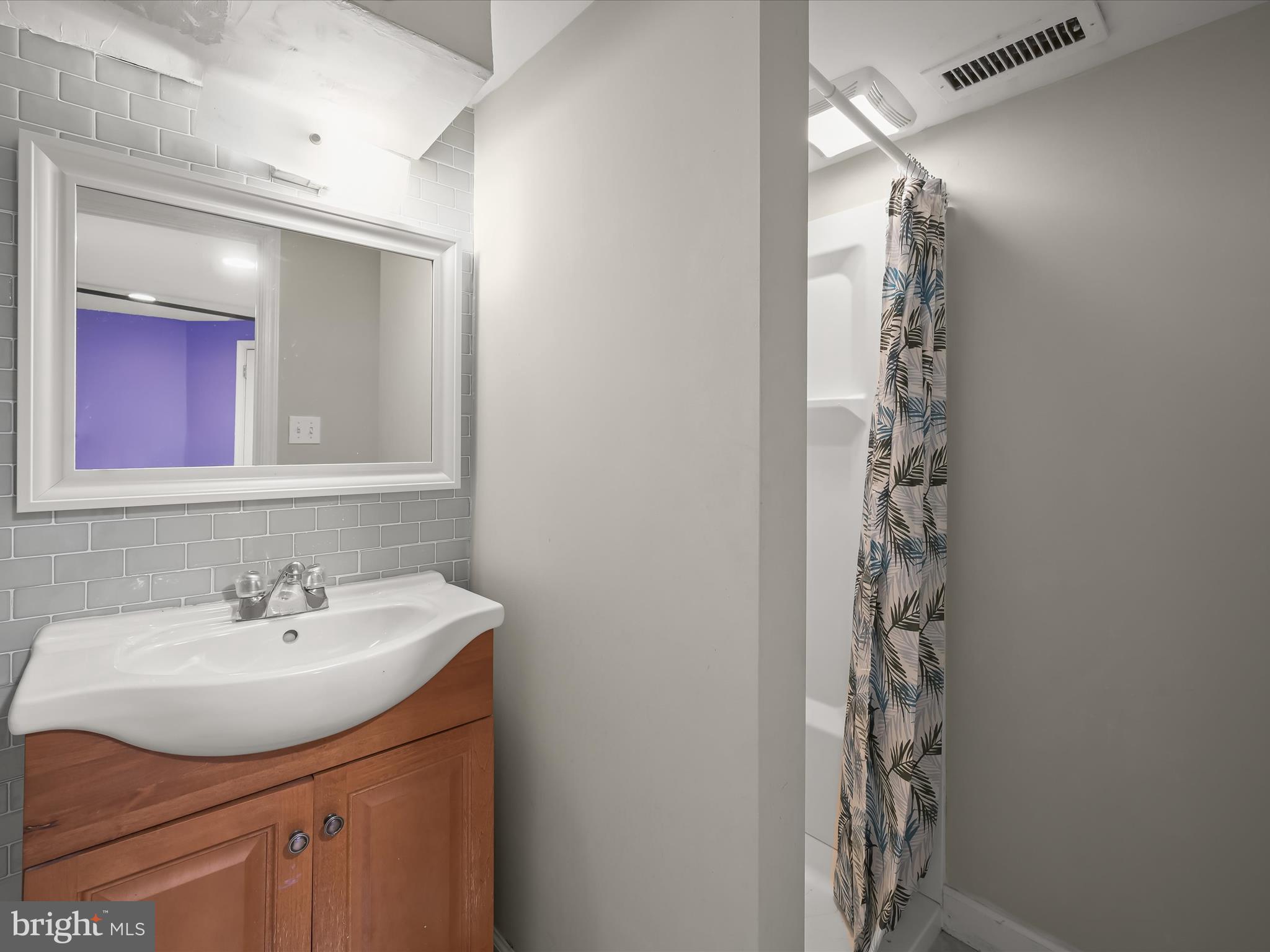 RIVERDALE PARK - Residential