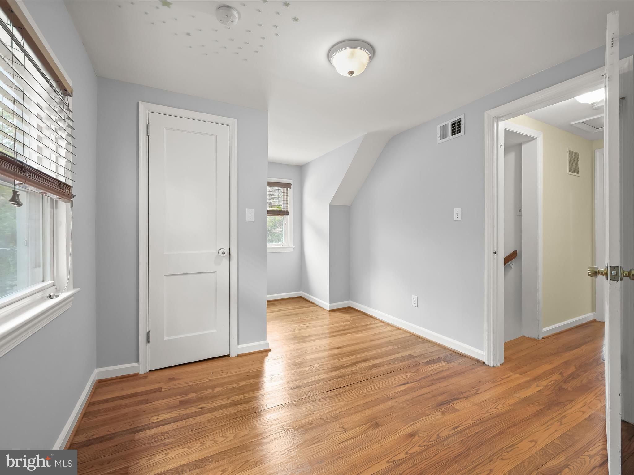 RIVERDALE PARK - Residential